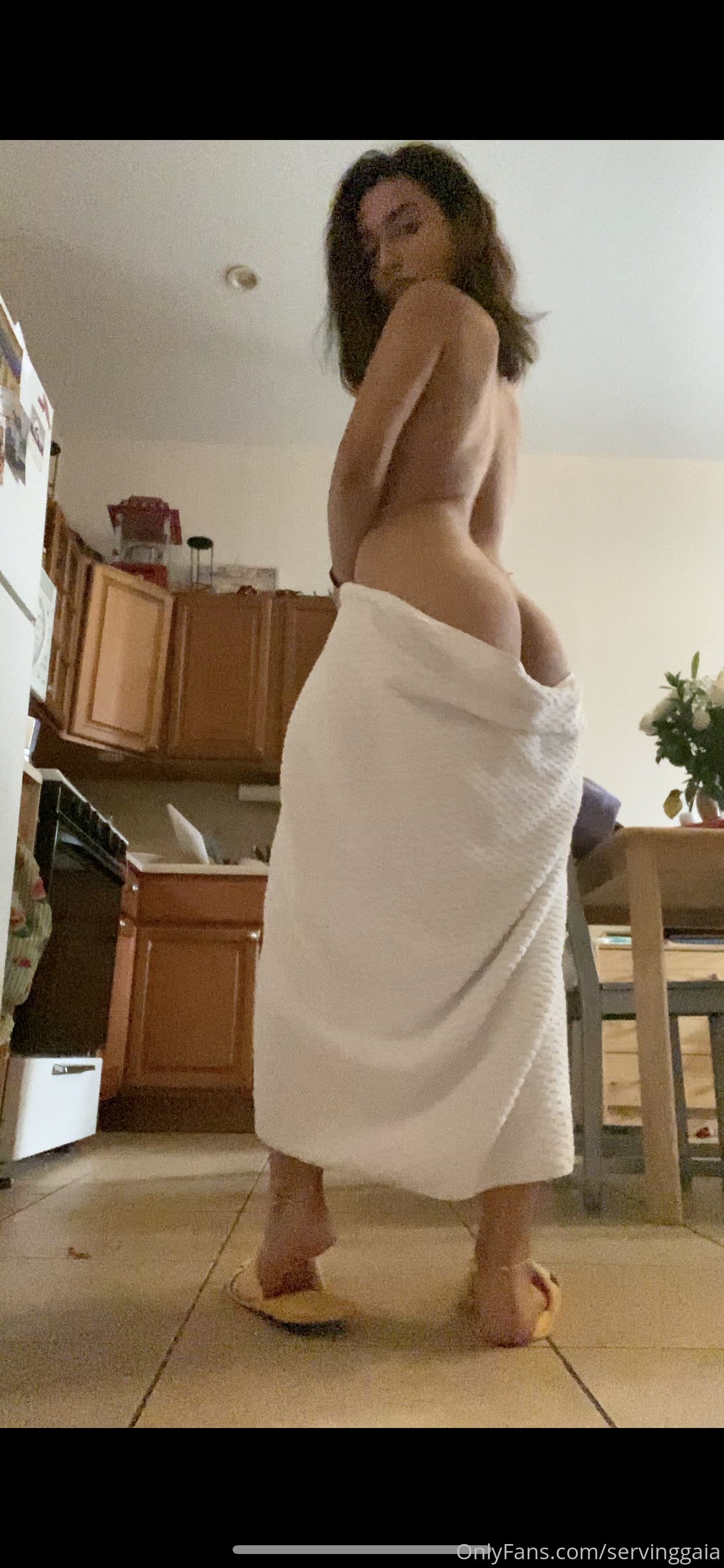 servinggaia feet photo 10