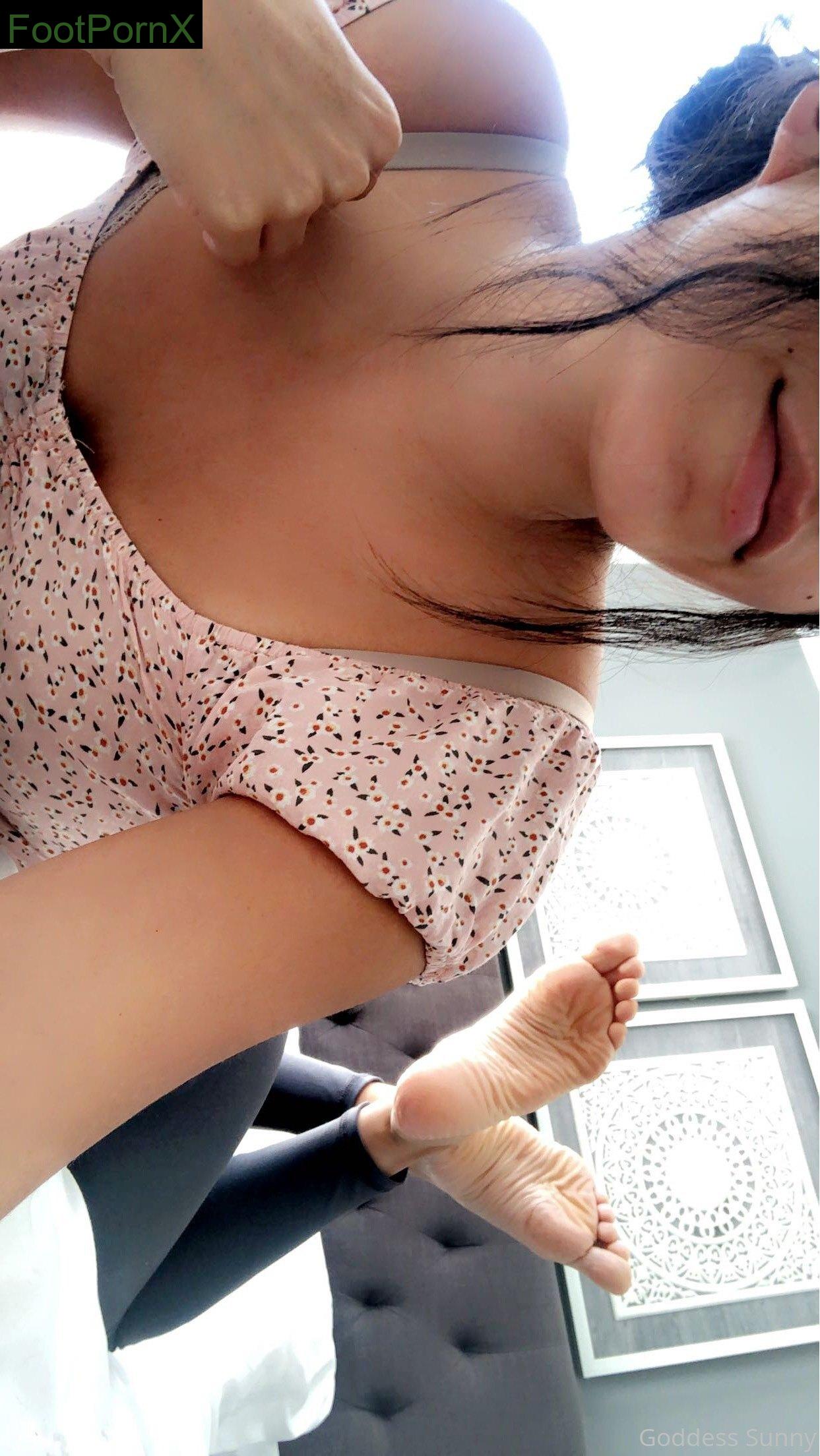 worshipviola feet photo 16
