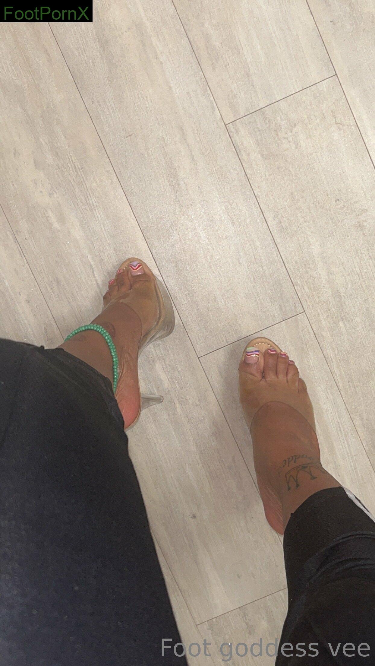 that_foot_girl feet photo 24
