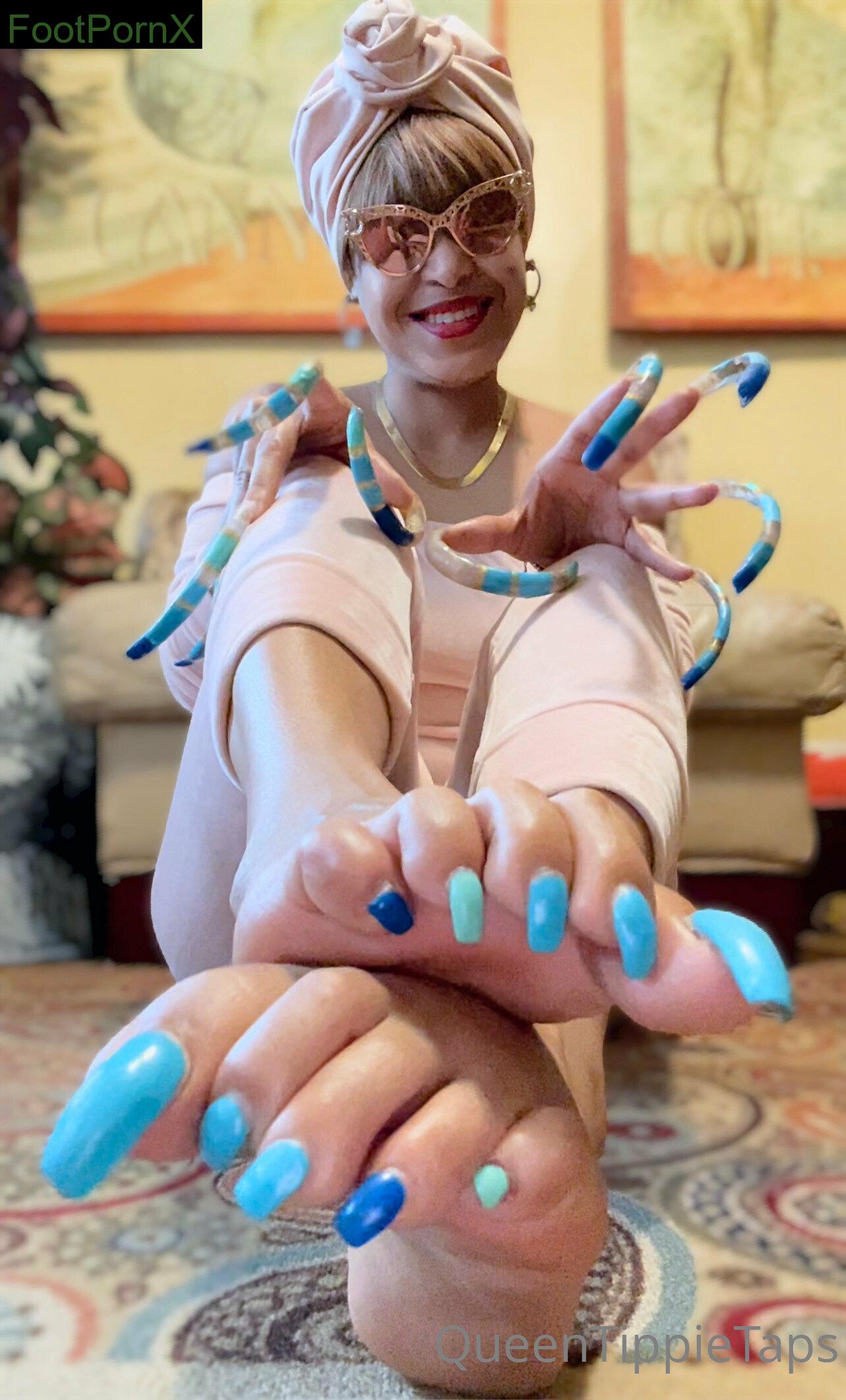 queentippietaps feet photo 14