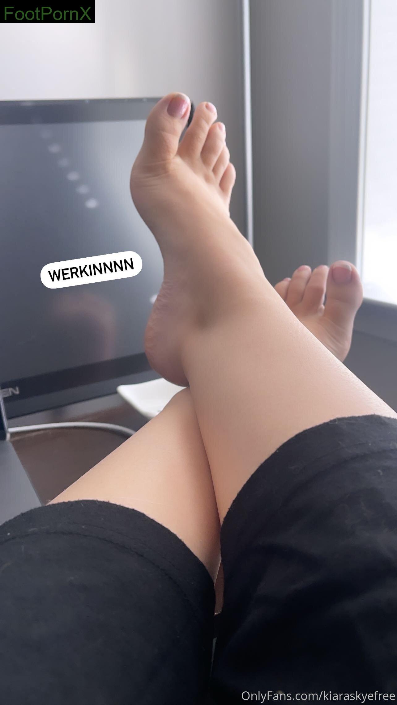 kiaraskyefree feet photo 16
