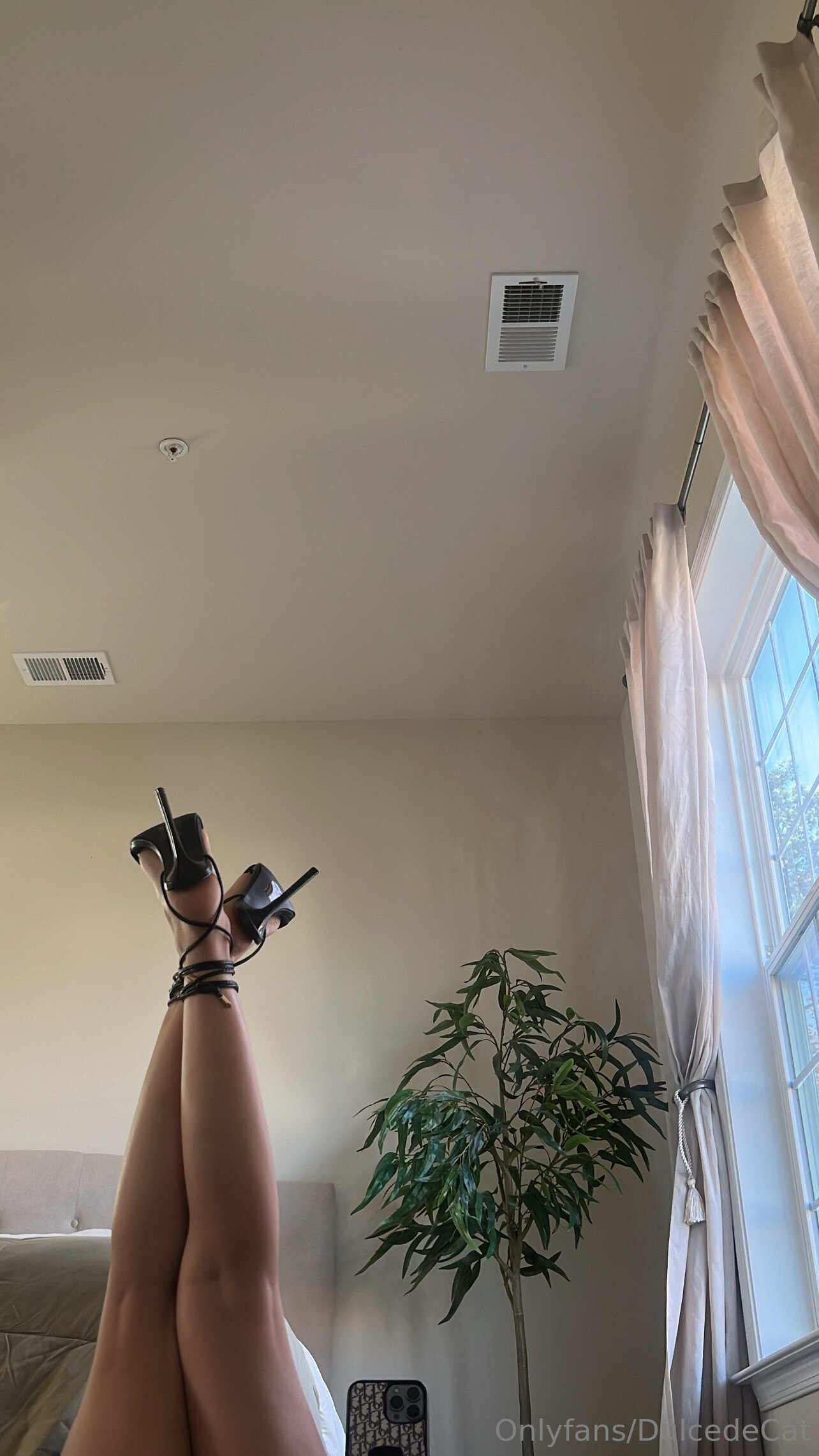 dulcedecat feet photo 1