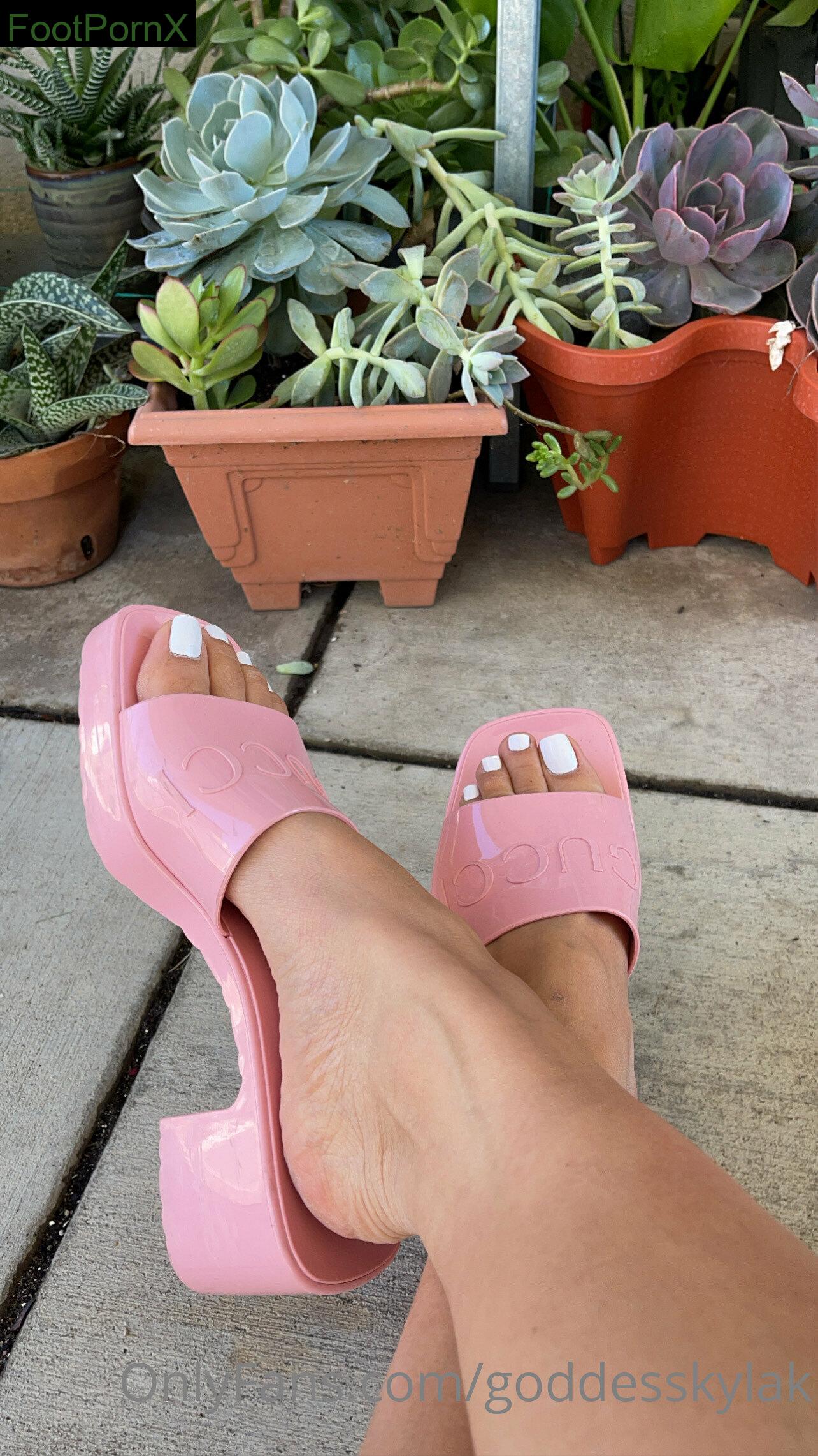 goddesskylak feet photo 23