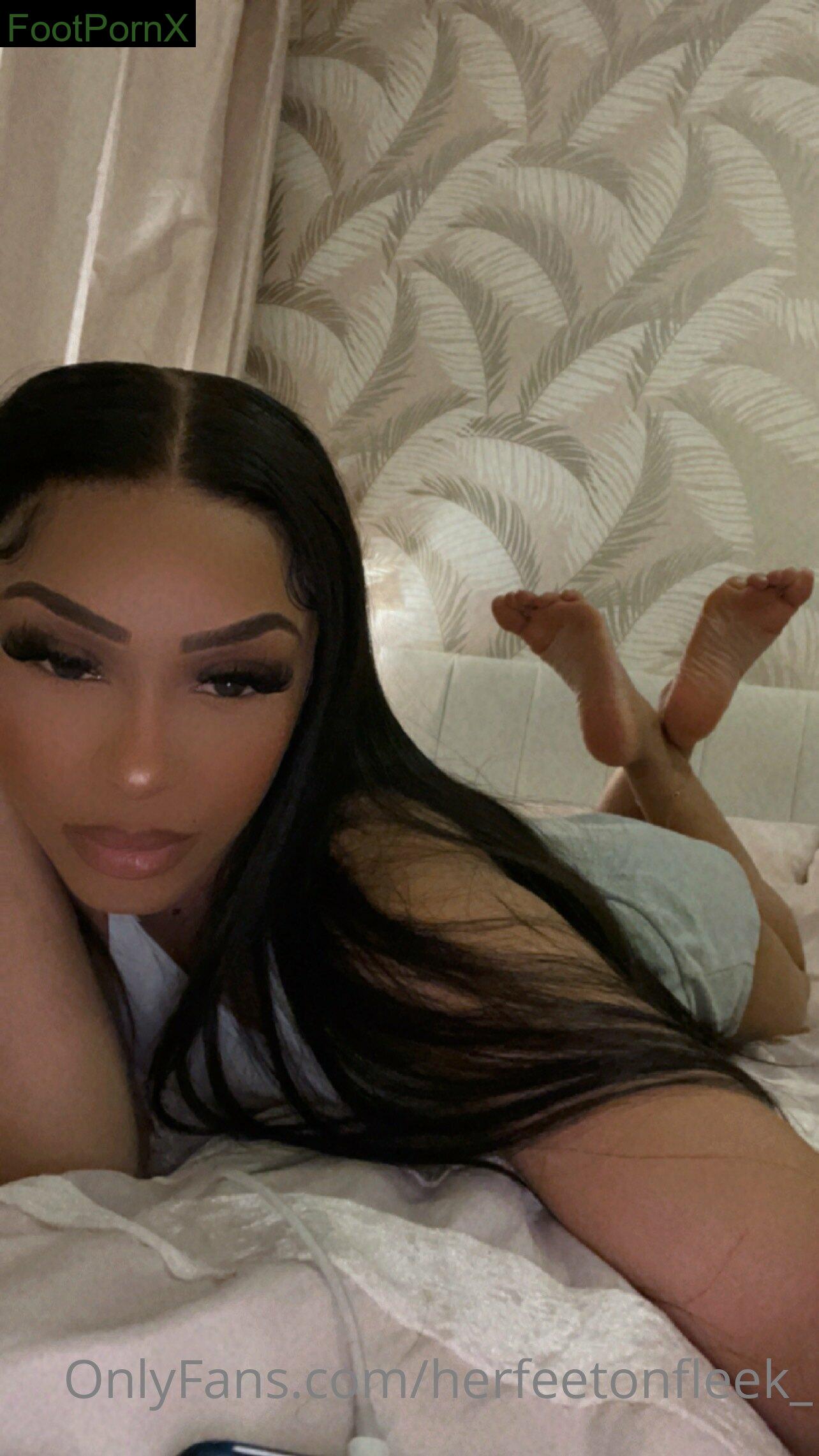 herfeetonfleek_ feet photo 17