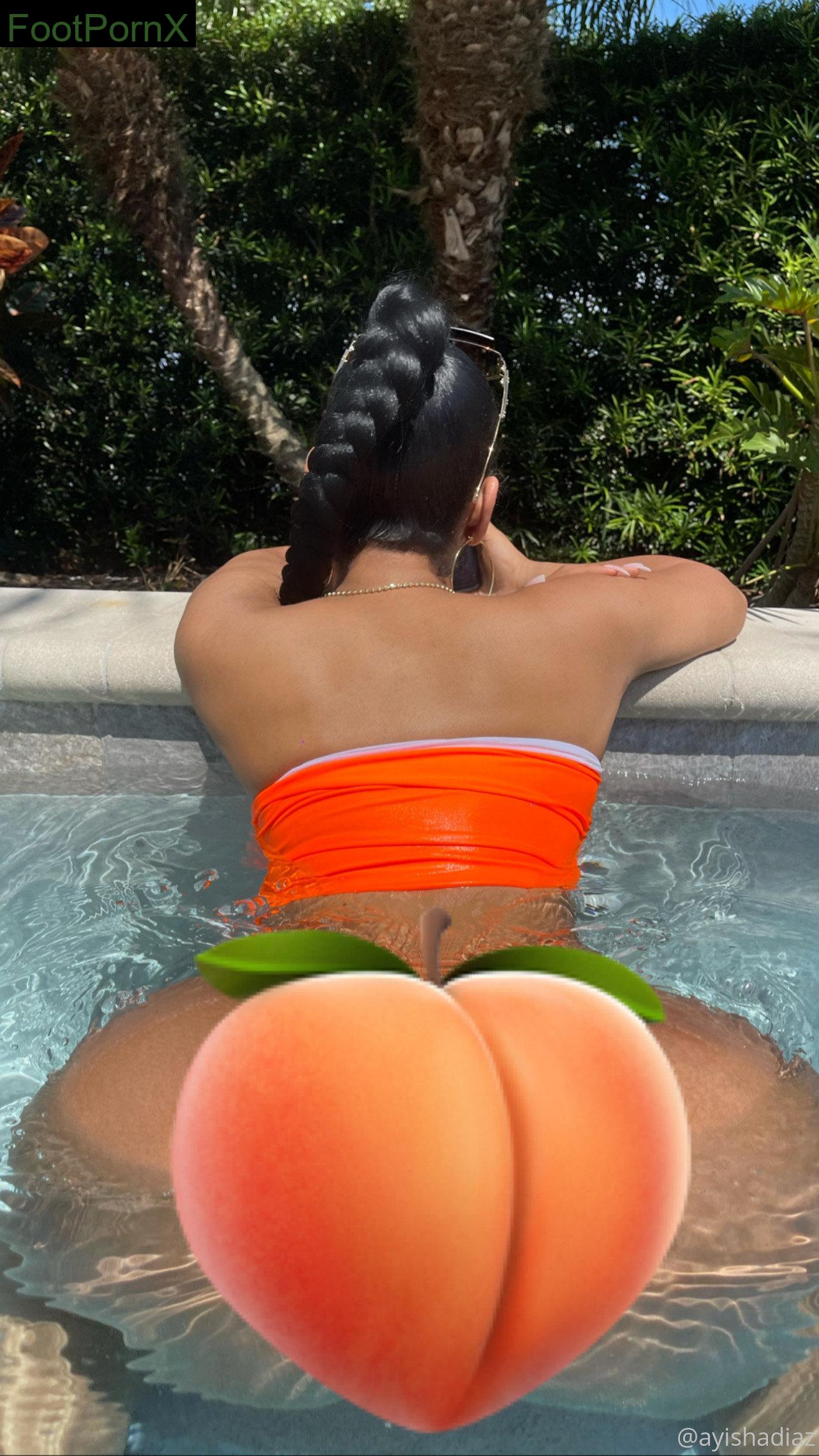 ayishadiaz feet photo 20