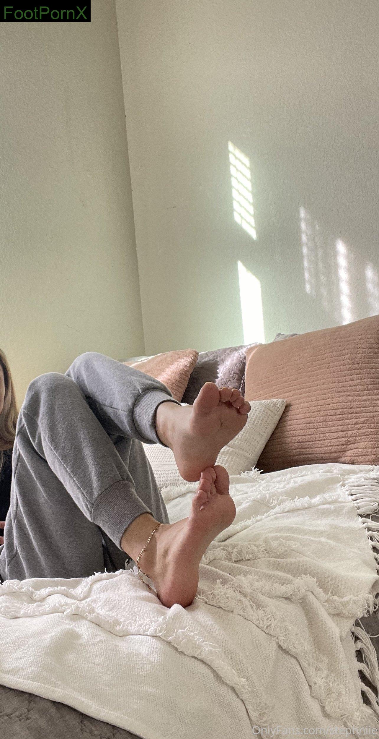 babyfeetgiirl feet photo 14