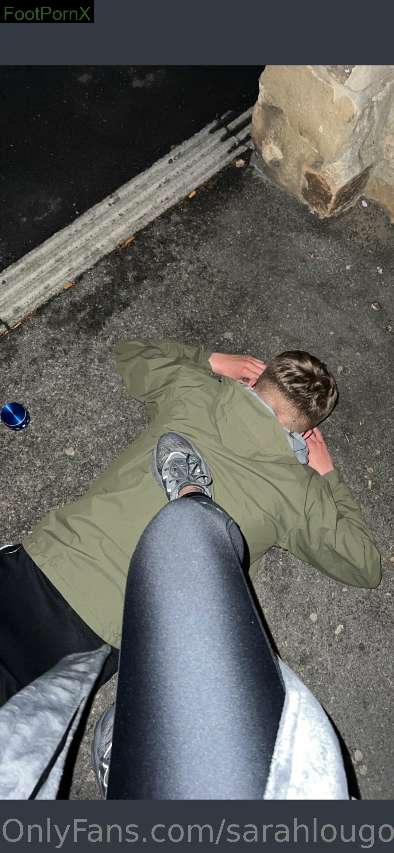 sarahlougod4 feet photo 4