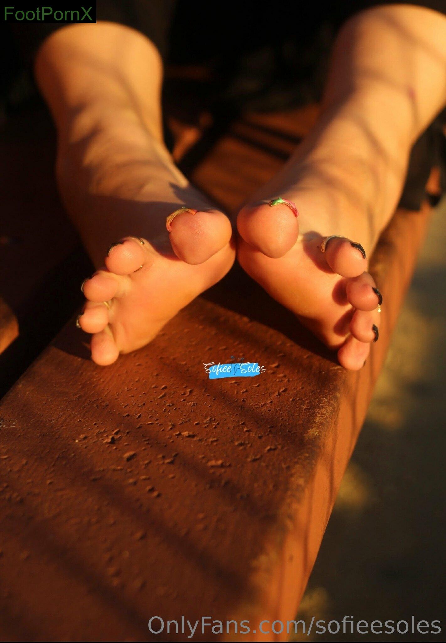 sofieesoles feet photo 16