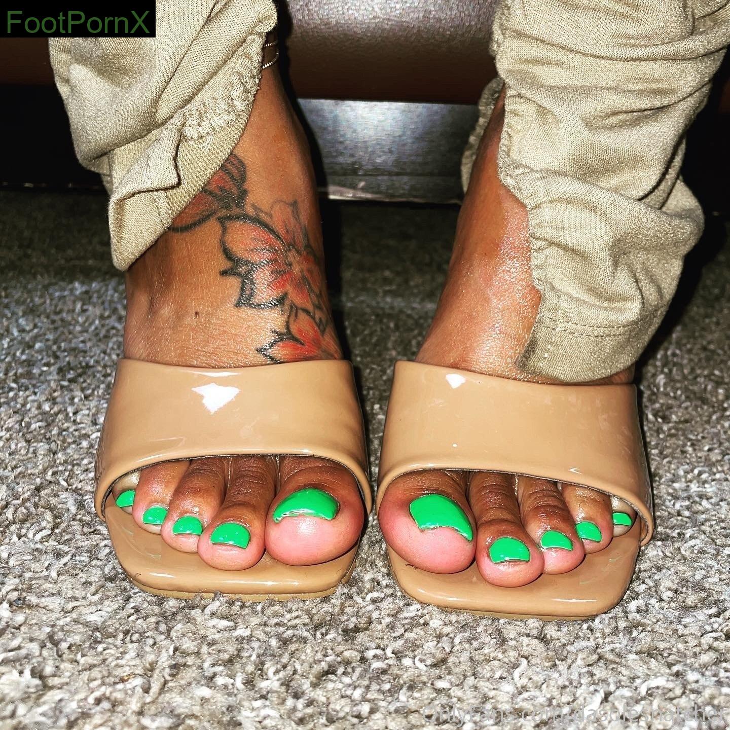 biggrippers feet photo 20