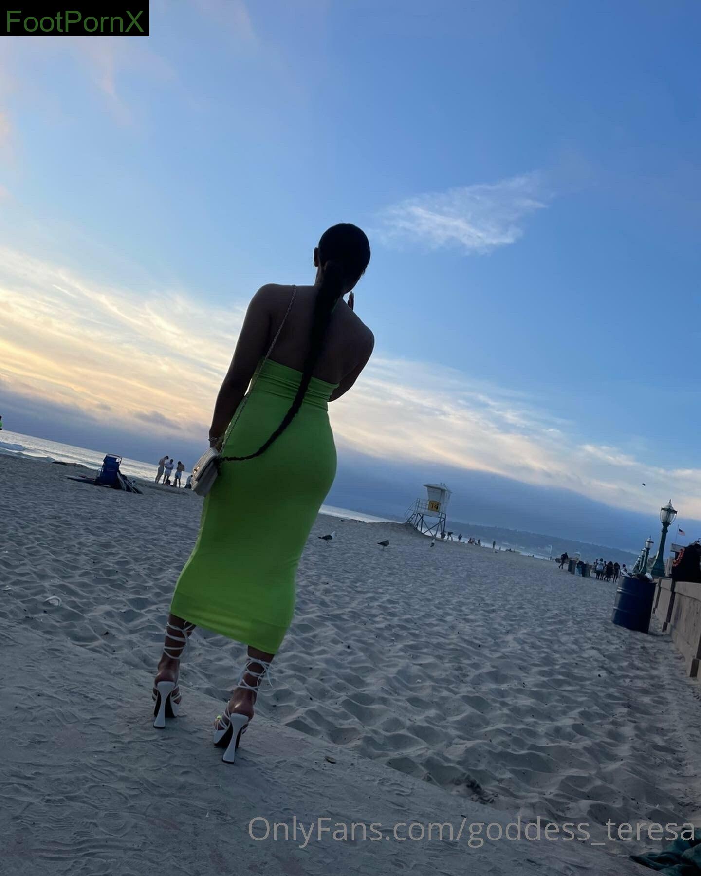 goddess_teresa feet photo 1