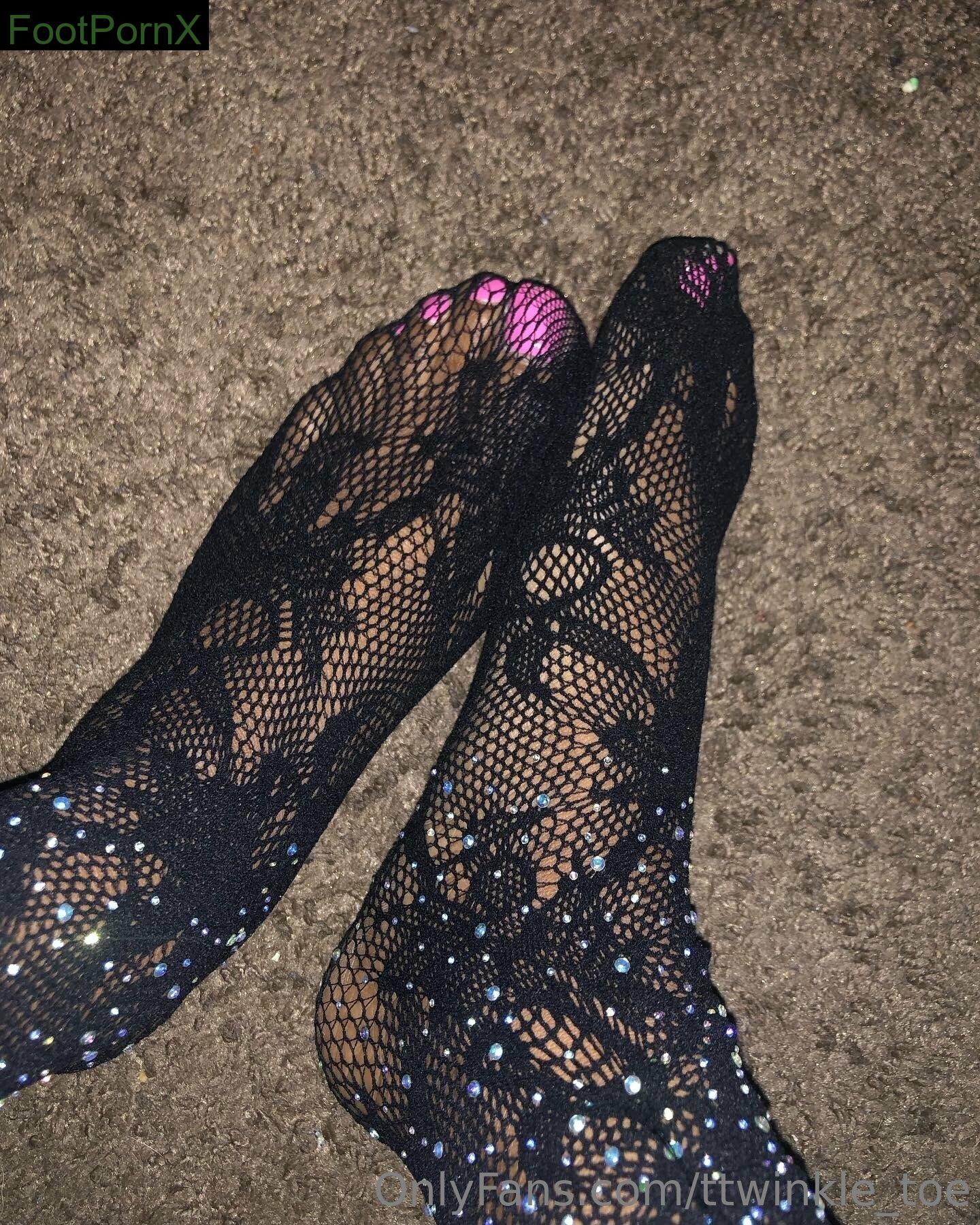 ttwinkle_toe feet photo 12