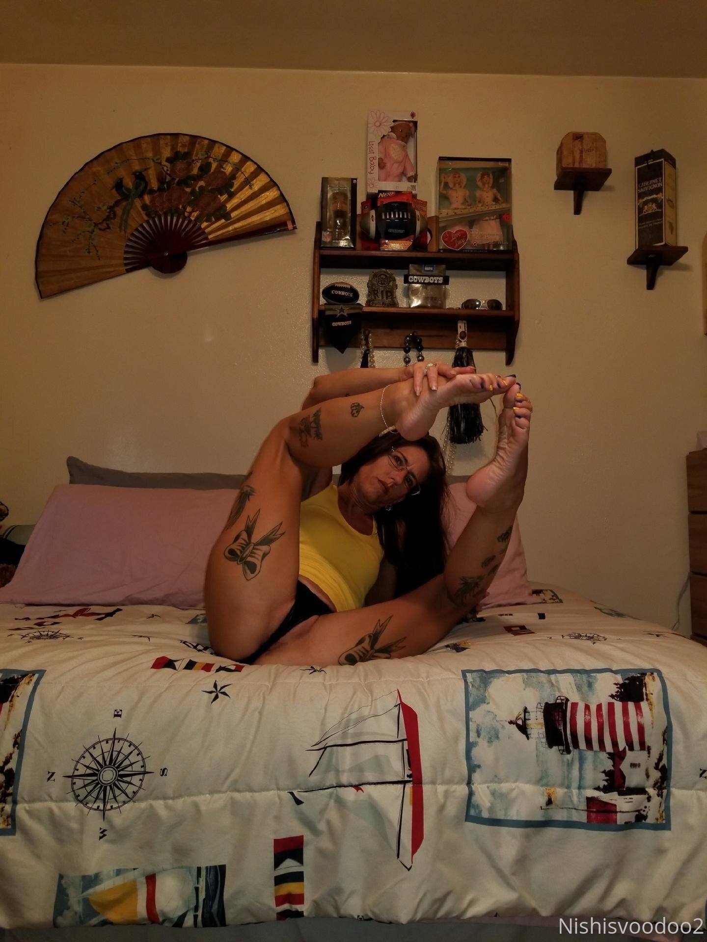 nishisvoodoo2 feet photo 16