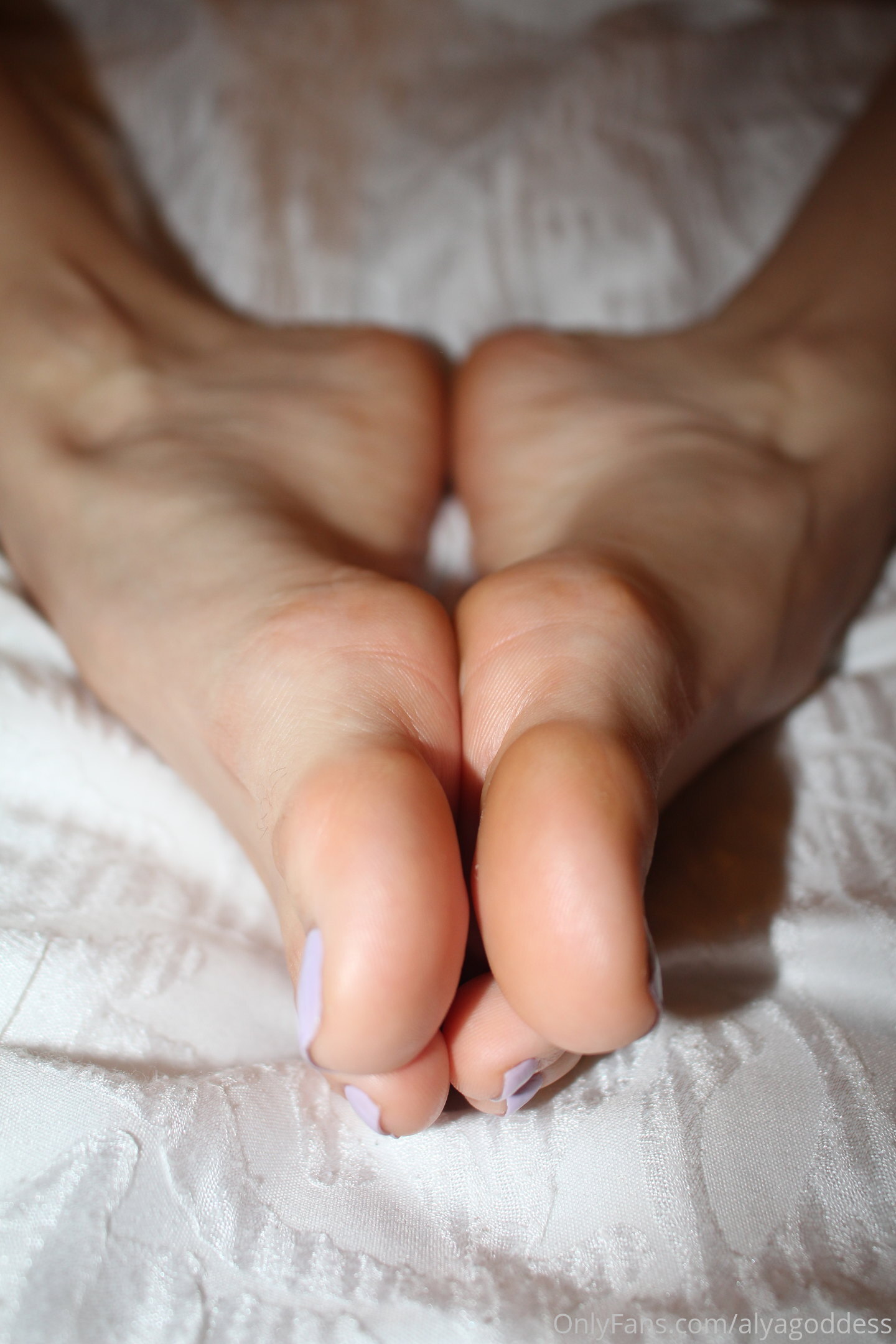 alyagoddess feet photo 17