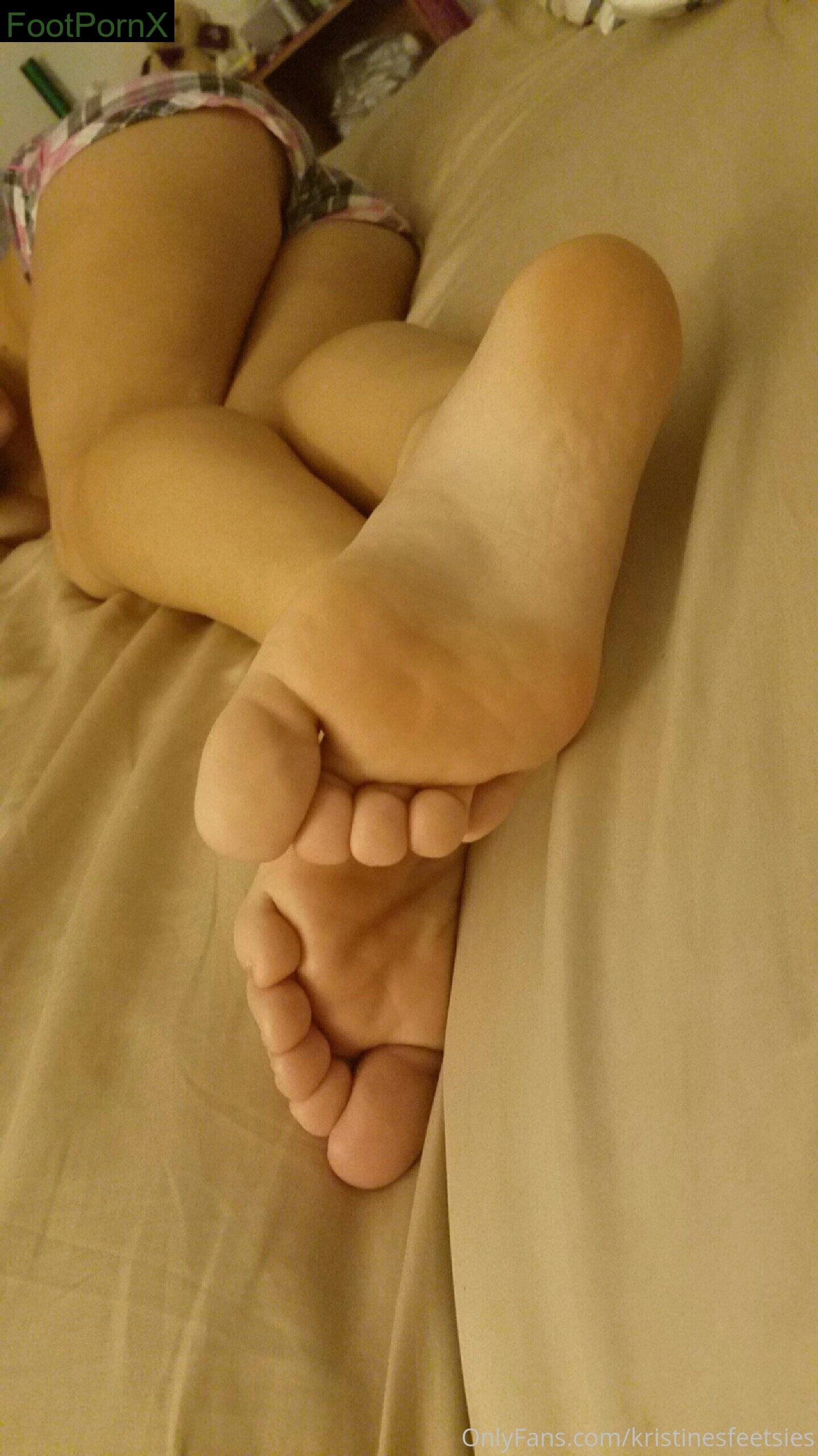 kristinesfeetsies feet photo 10