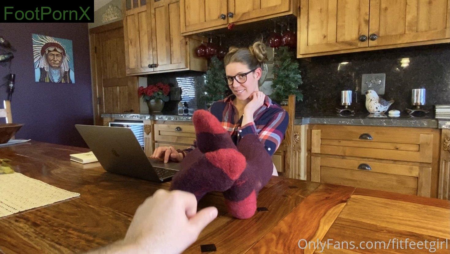 fitfeetgirl feet photo 13