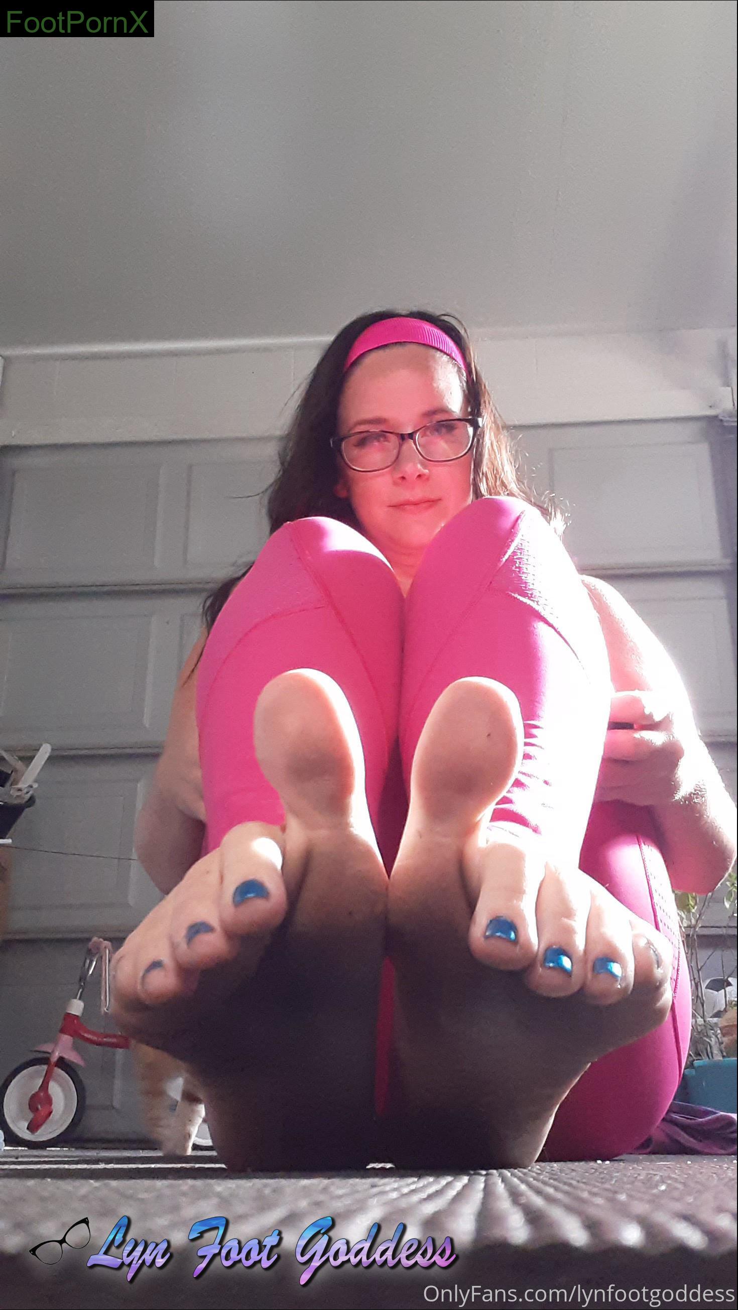 lynfootgoddess feet photo 17