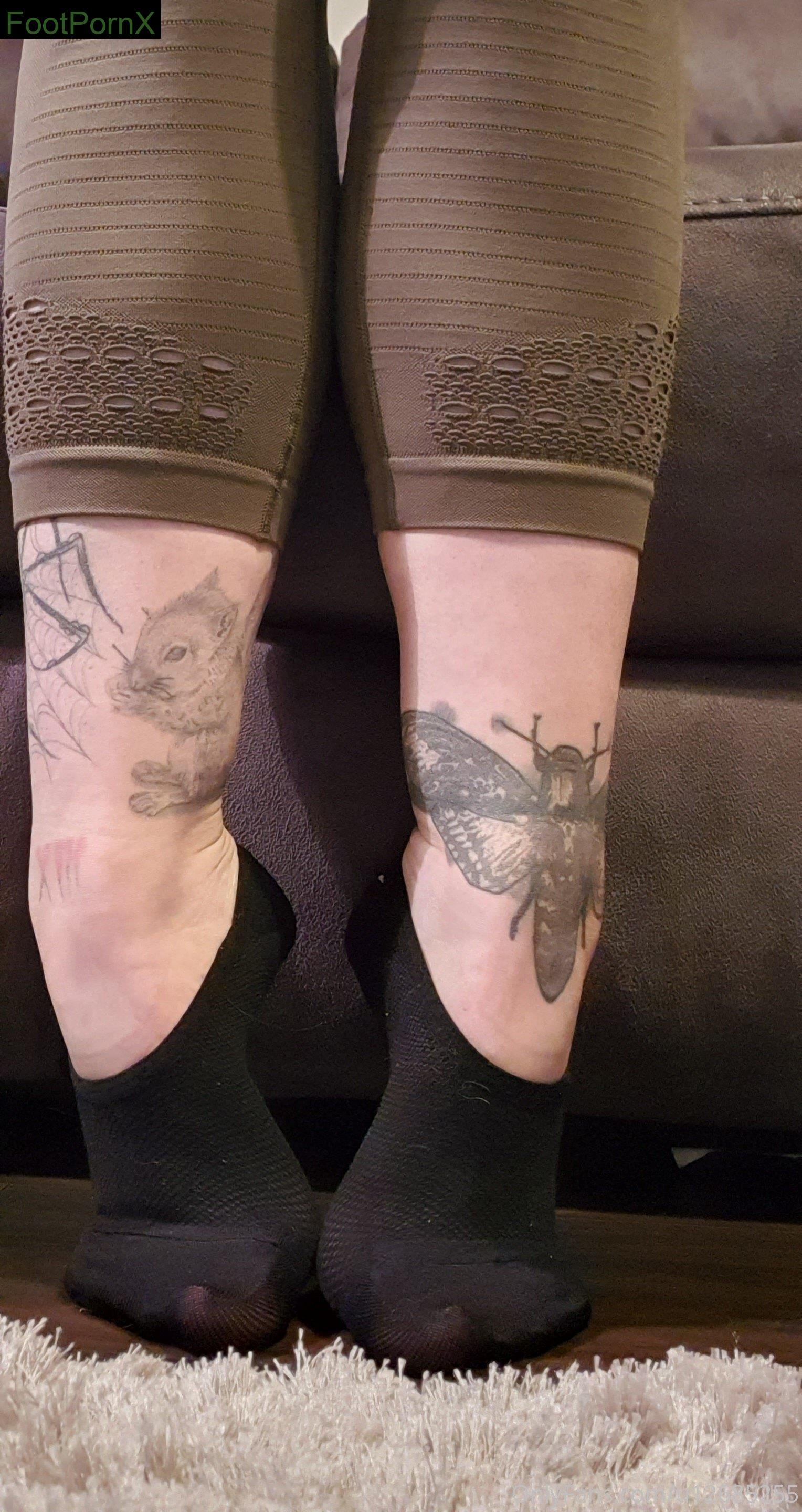 soleneeds feet photo 13