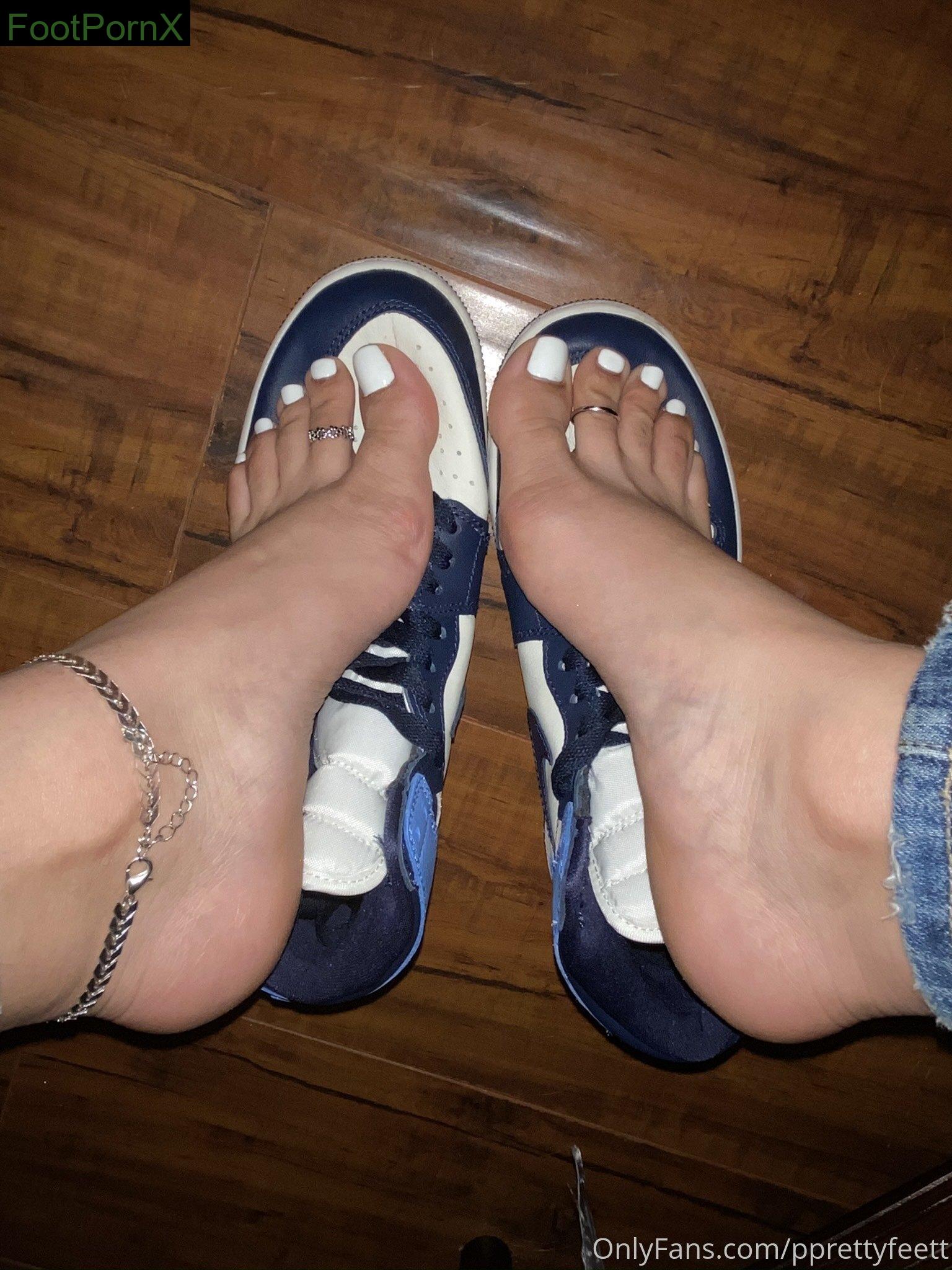 pprettyfeett feet photo 17