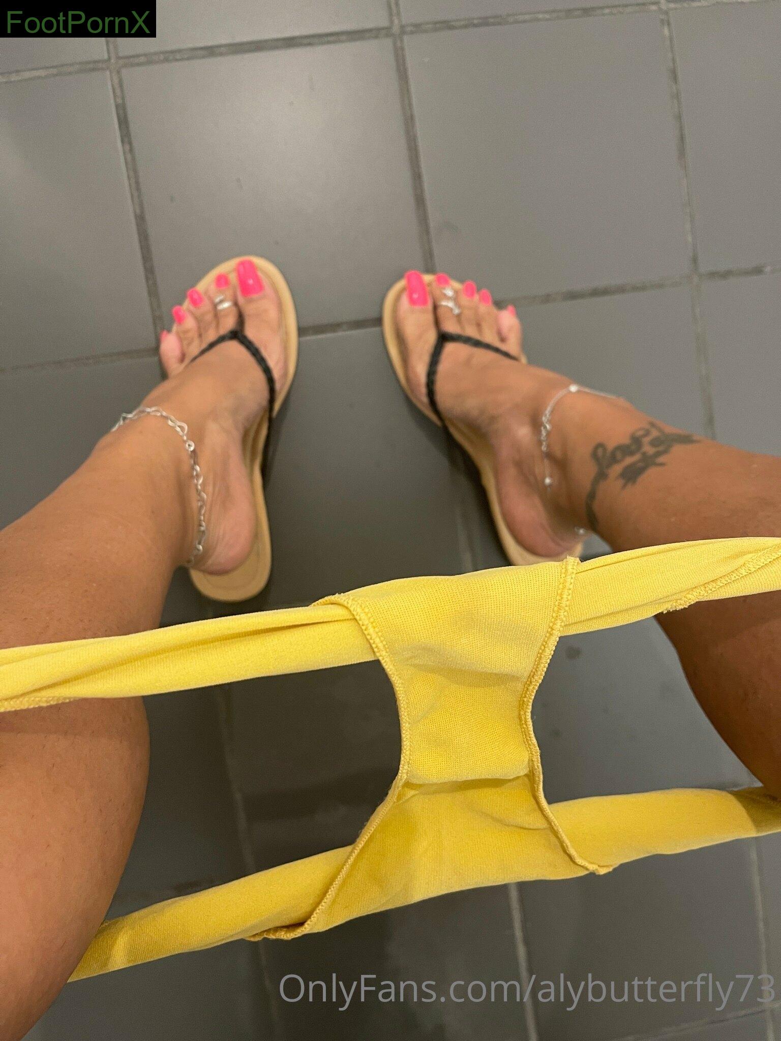 alybutterfly73 feet photo 1