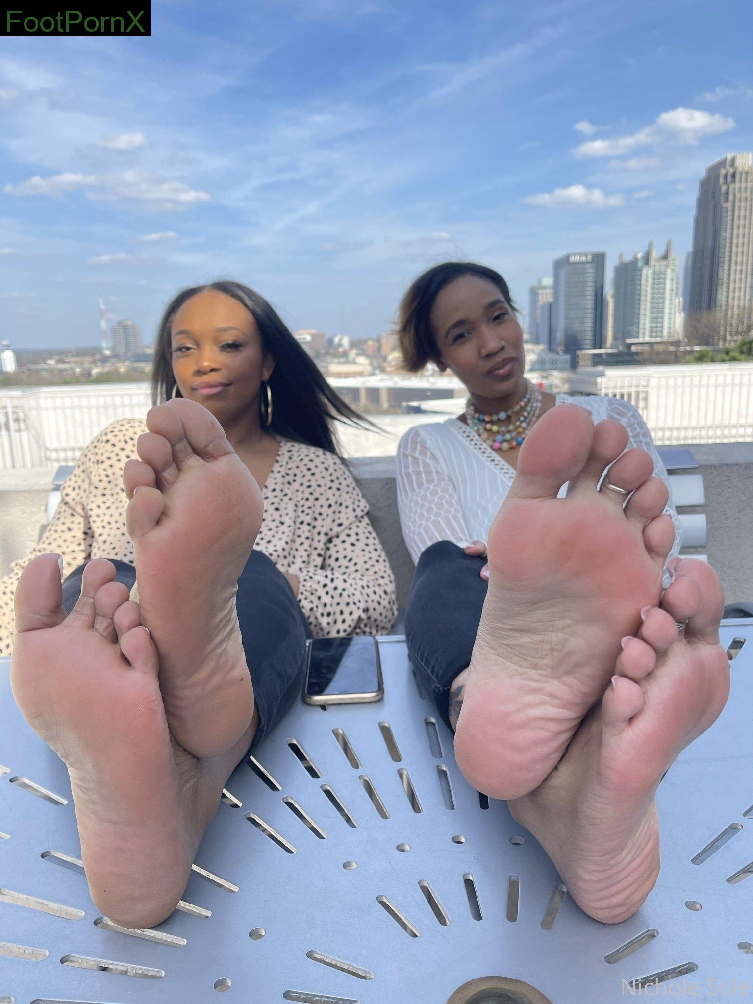 nichole.sole feet photo 2