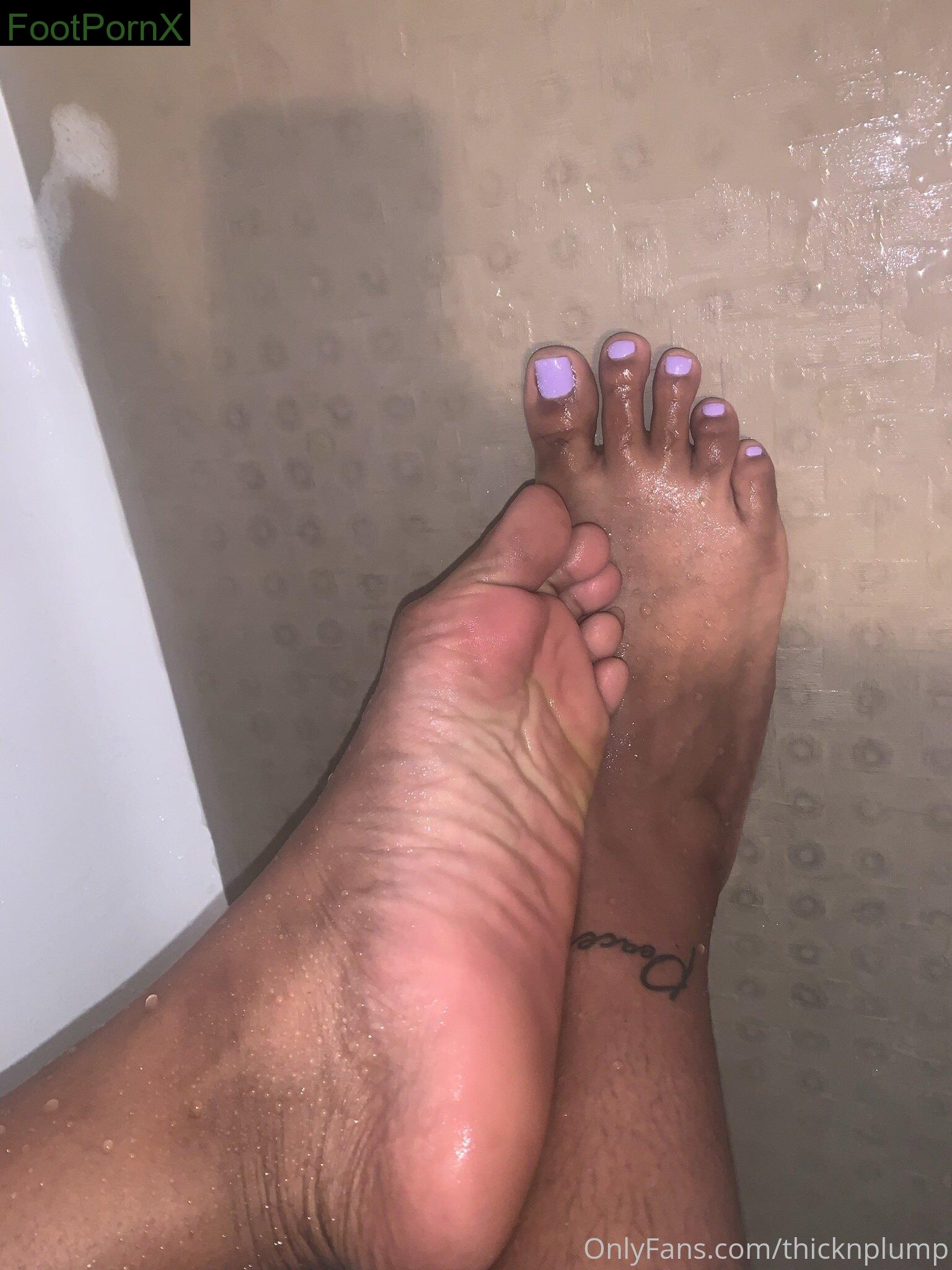 thicknplump feet photo 1