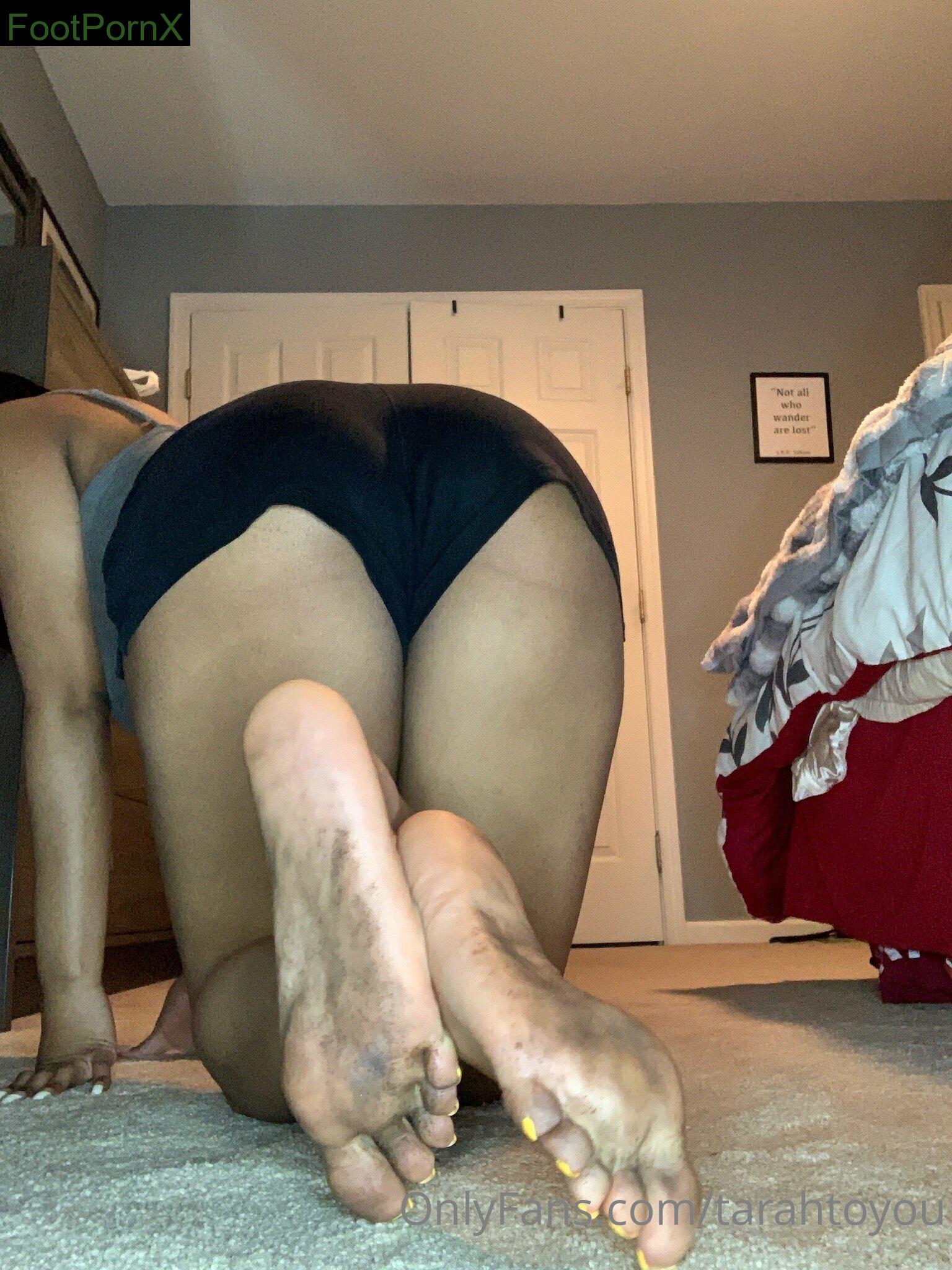 tarahtoyou feet photo 24