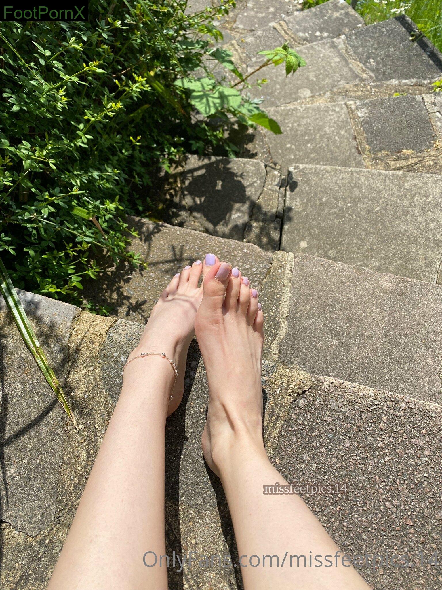 missfeetpics.14 feet photo 20
