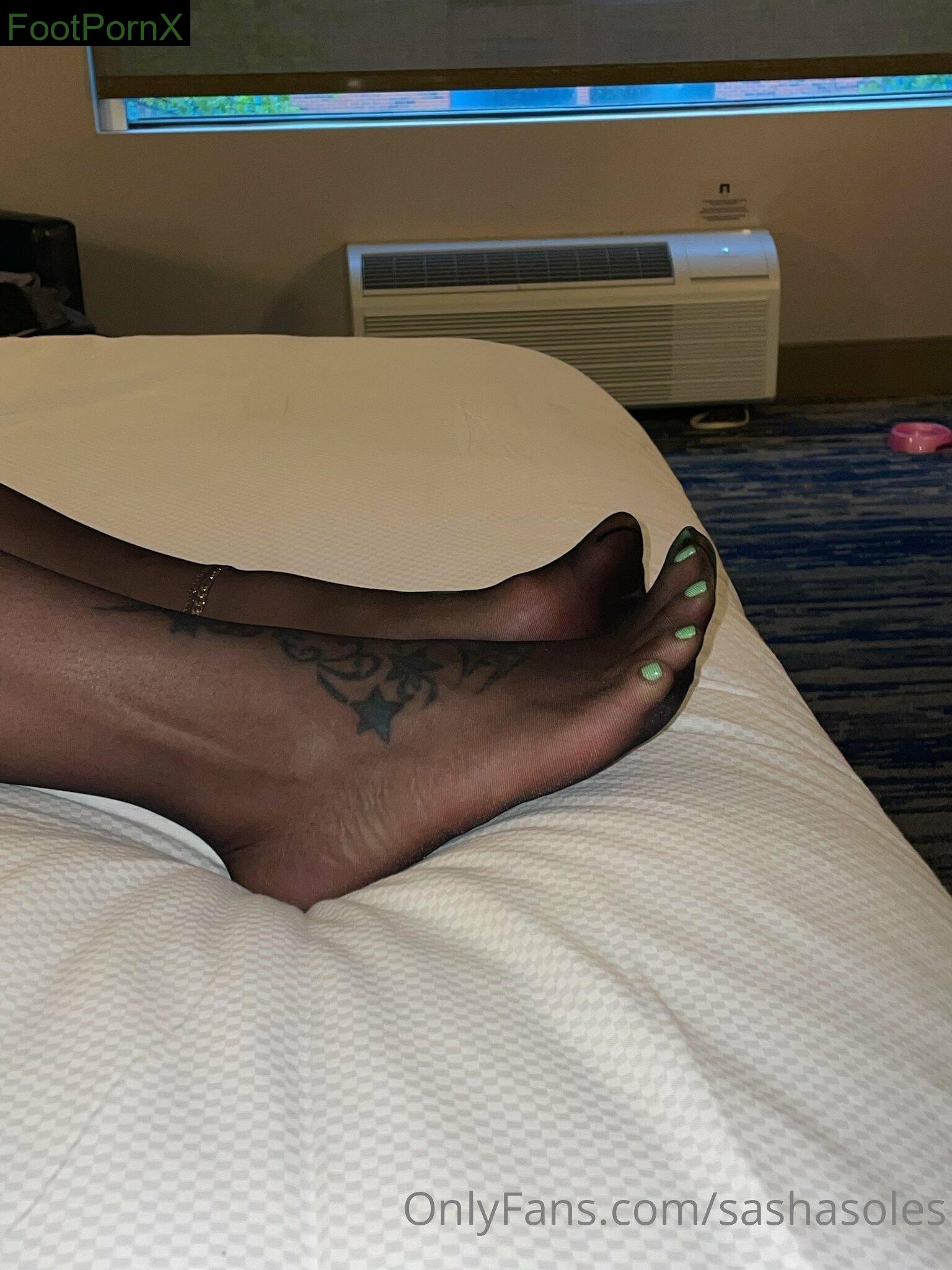 sashamonaesoles feet photo 7
