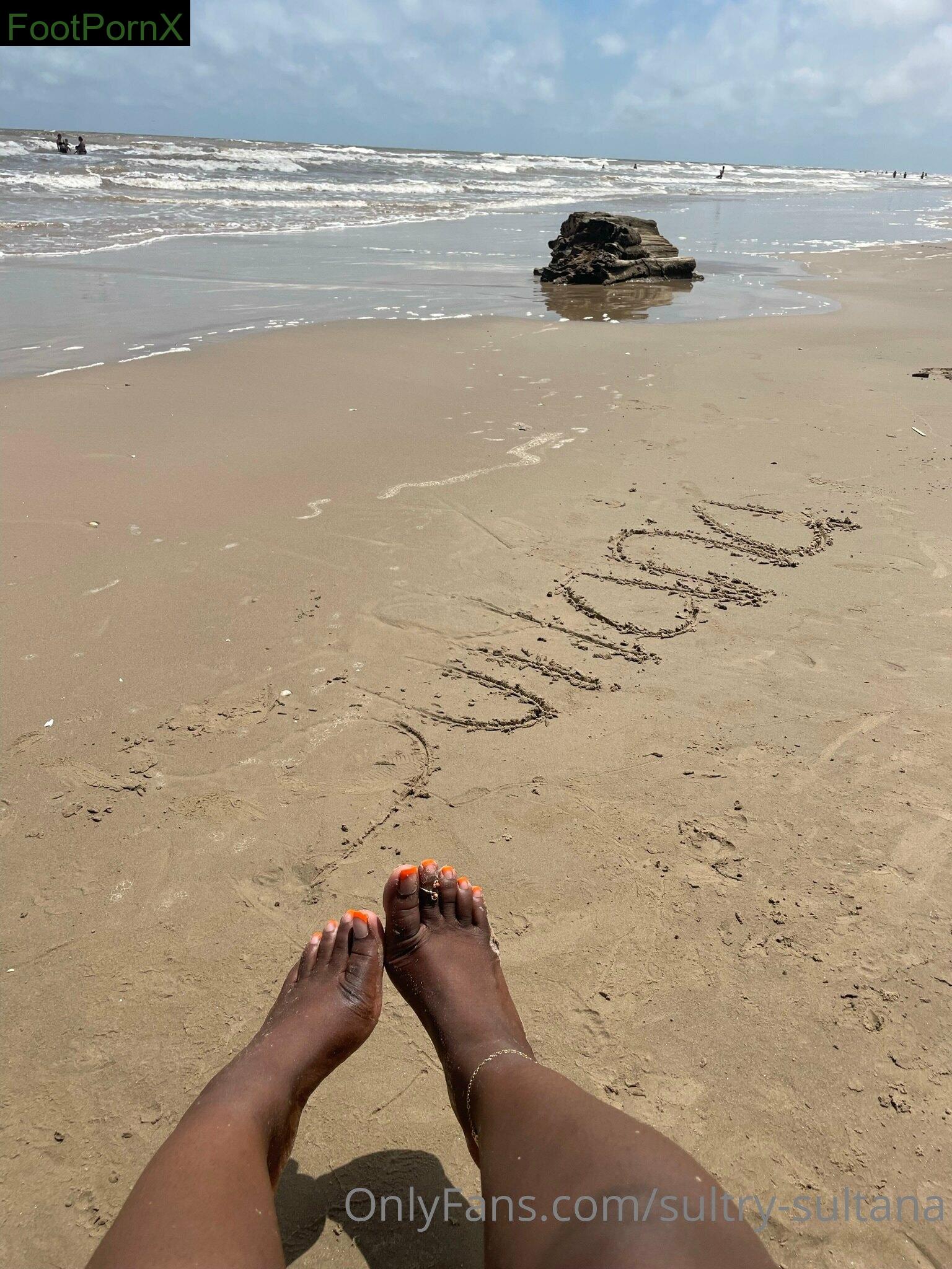sultry-sultana feet photo 11