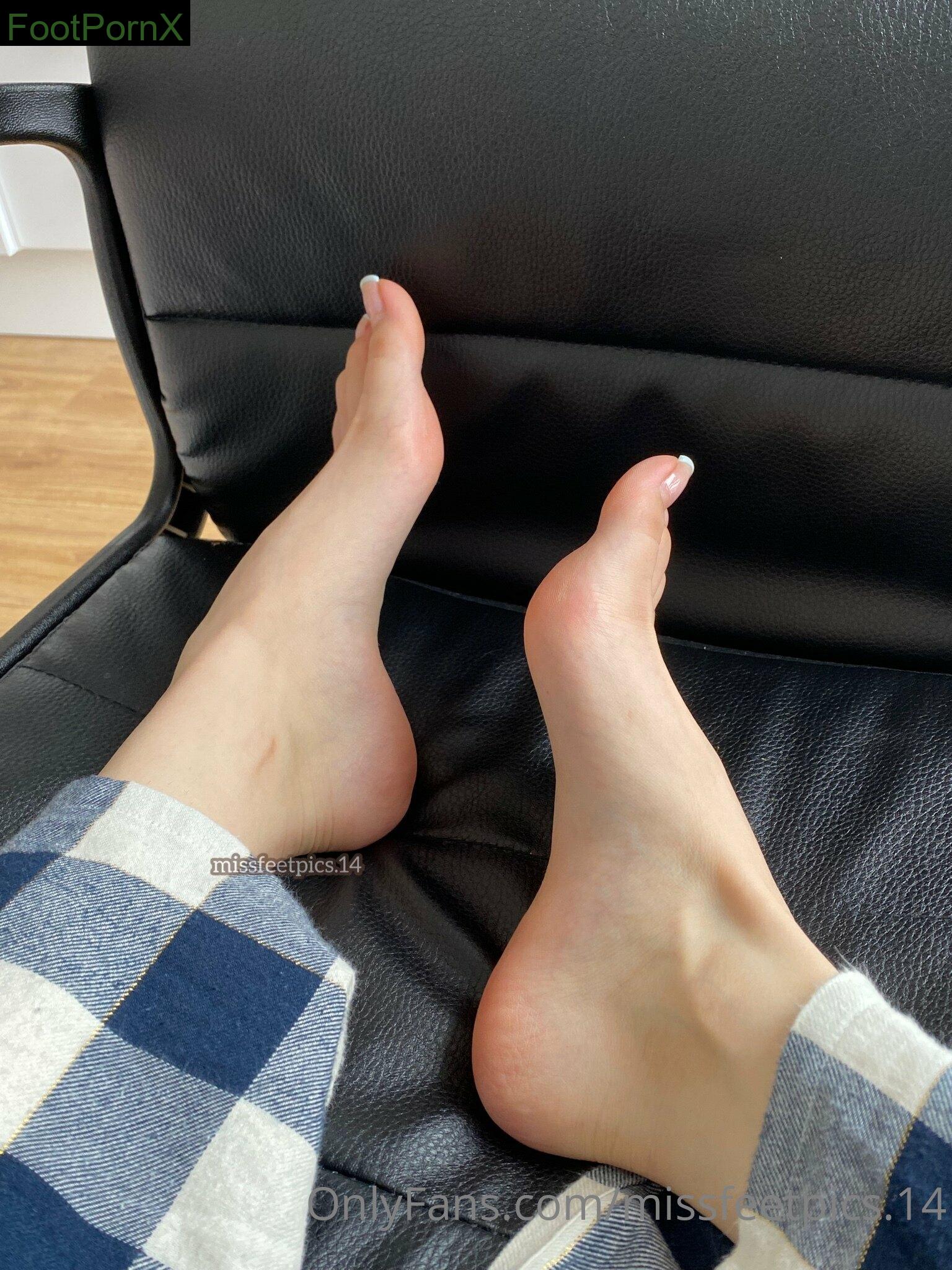 missfeetpics.14 feet photo 21