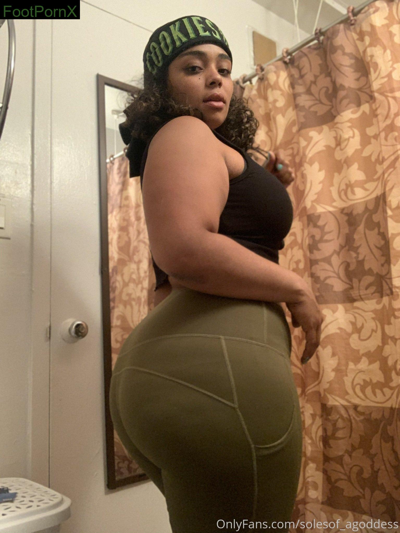 solesof_agoddess feet photo 18