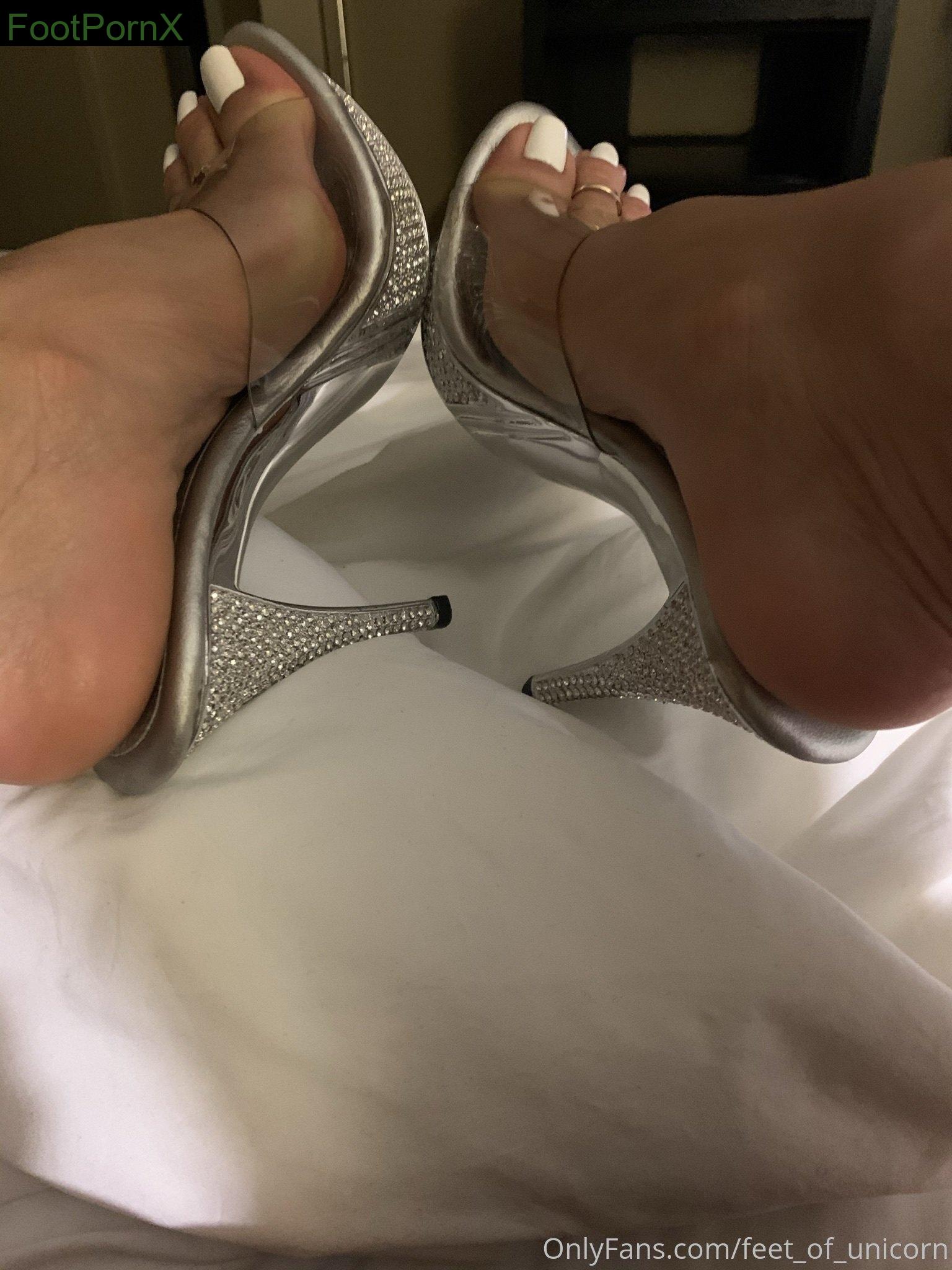 feet_of_unicorn feet photo 9