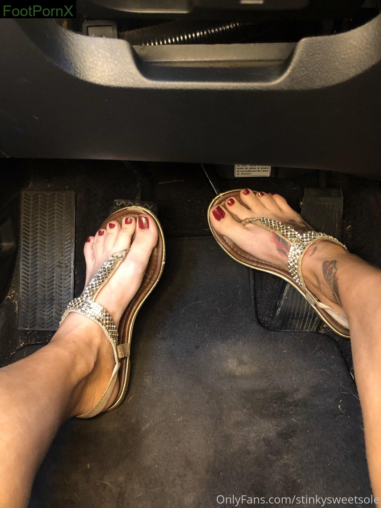 stinkysweetsole feet photo 20