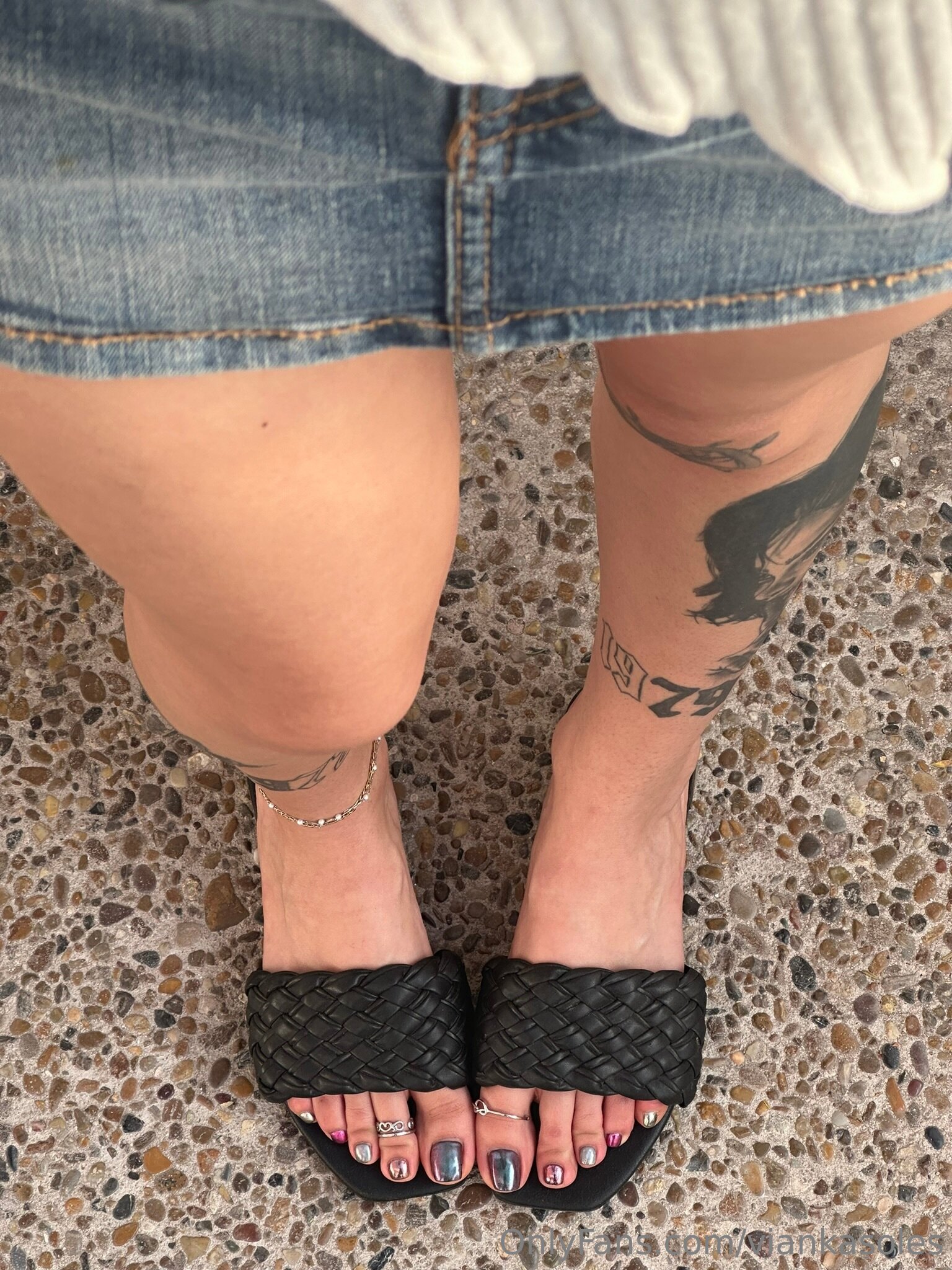 viankasoles feet photo 4