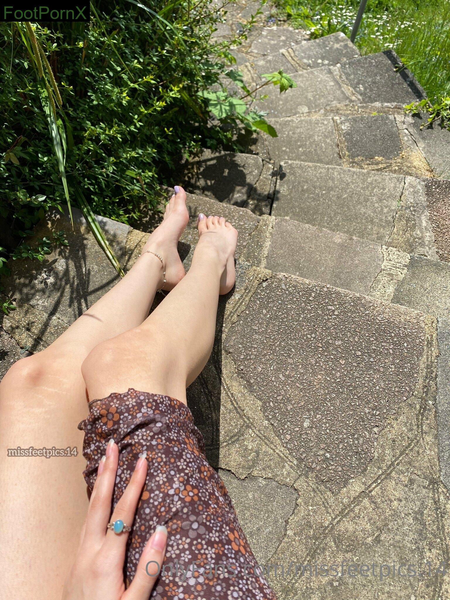 missfeetpics.14 feet photo 11