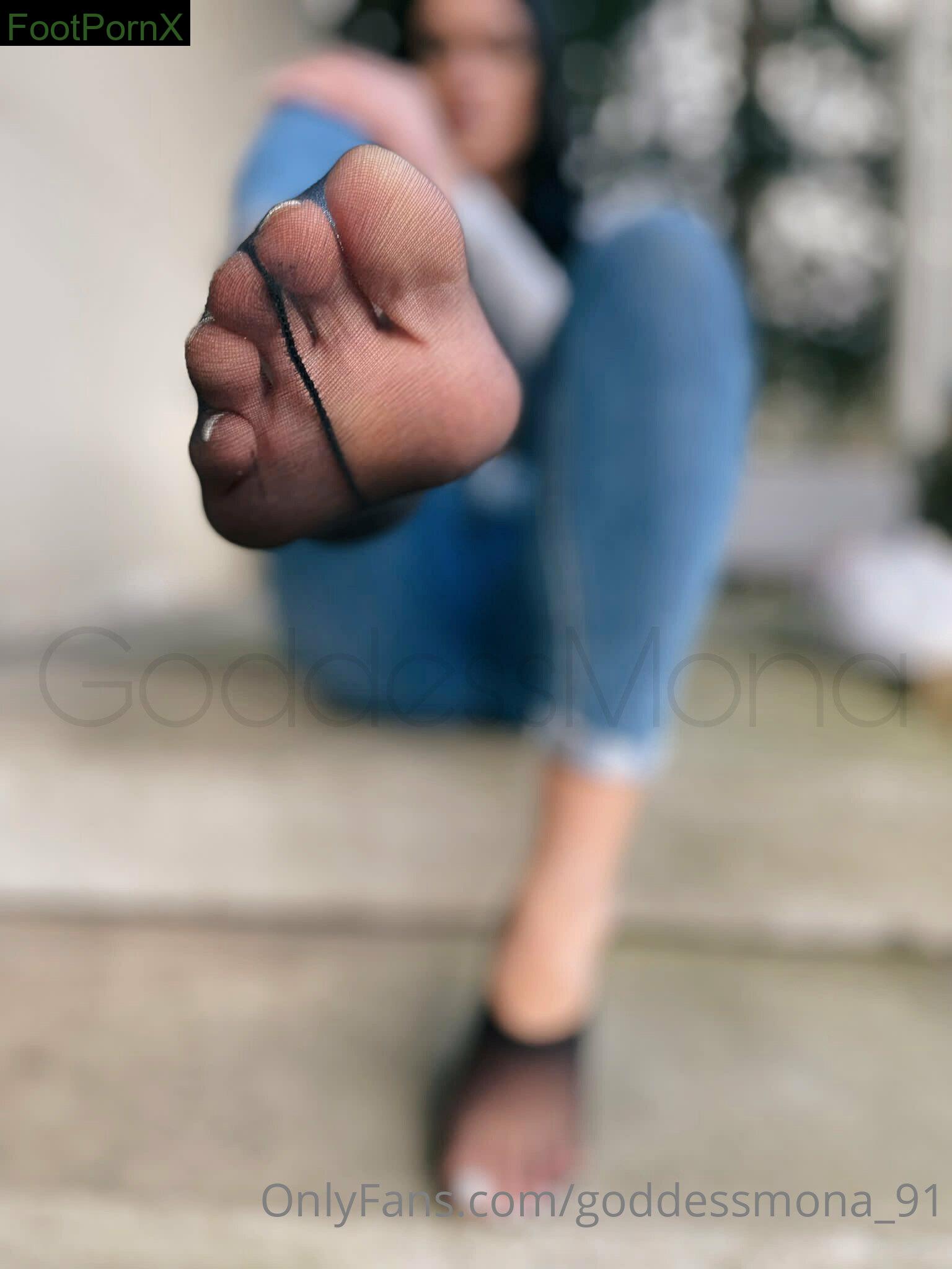 goddessmona_91 feet photo 14