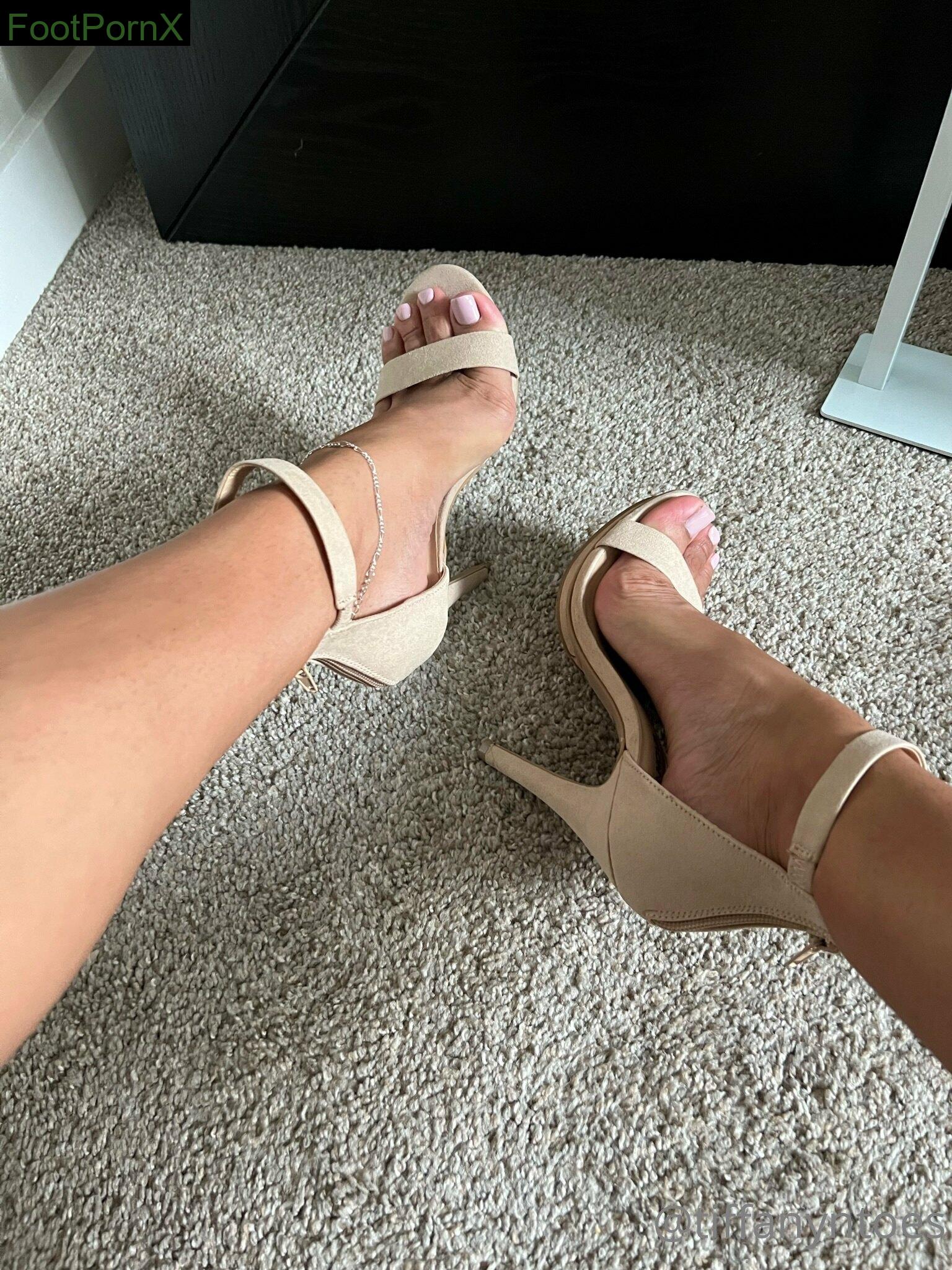 alittleoftiff feet photo 10