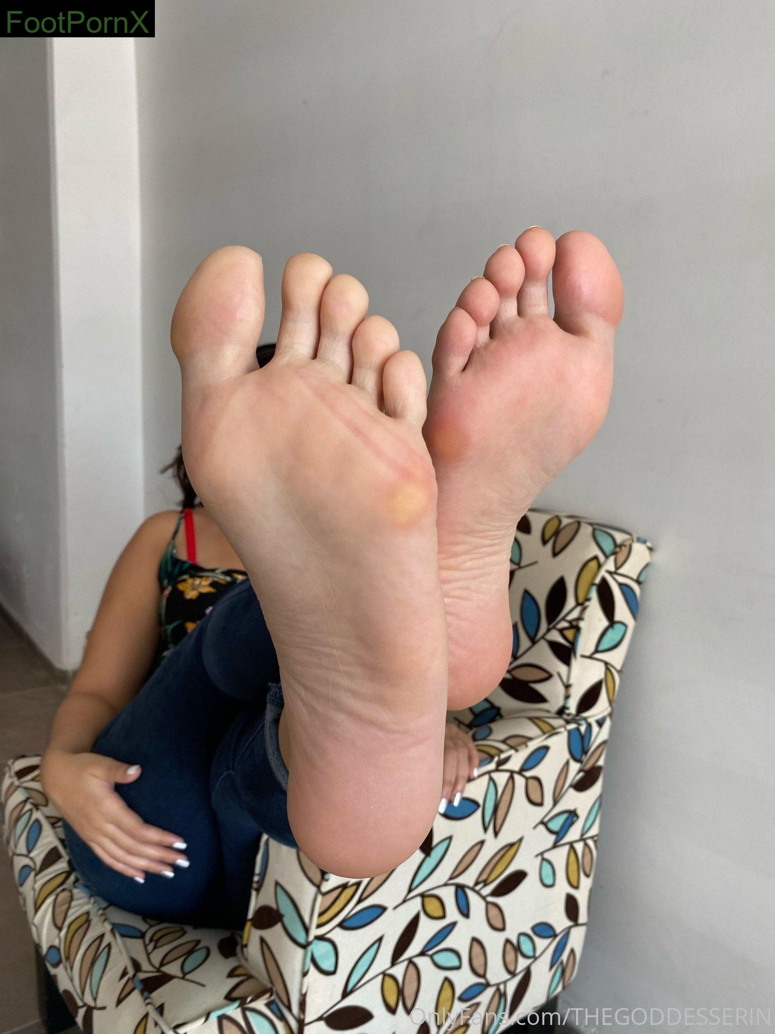 thegoddesserin feet photo 2