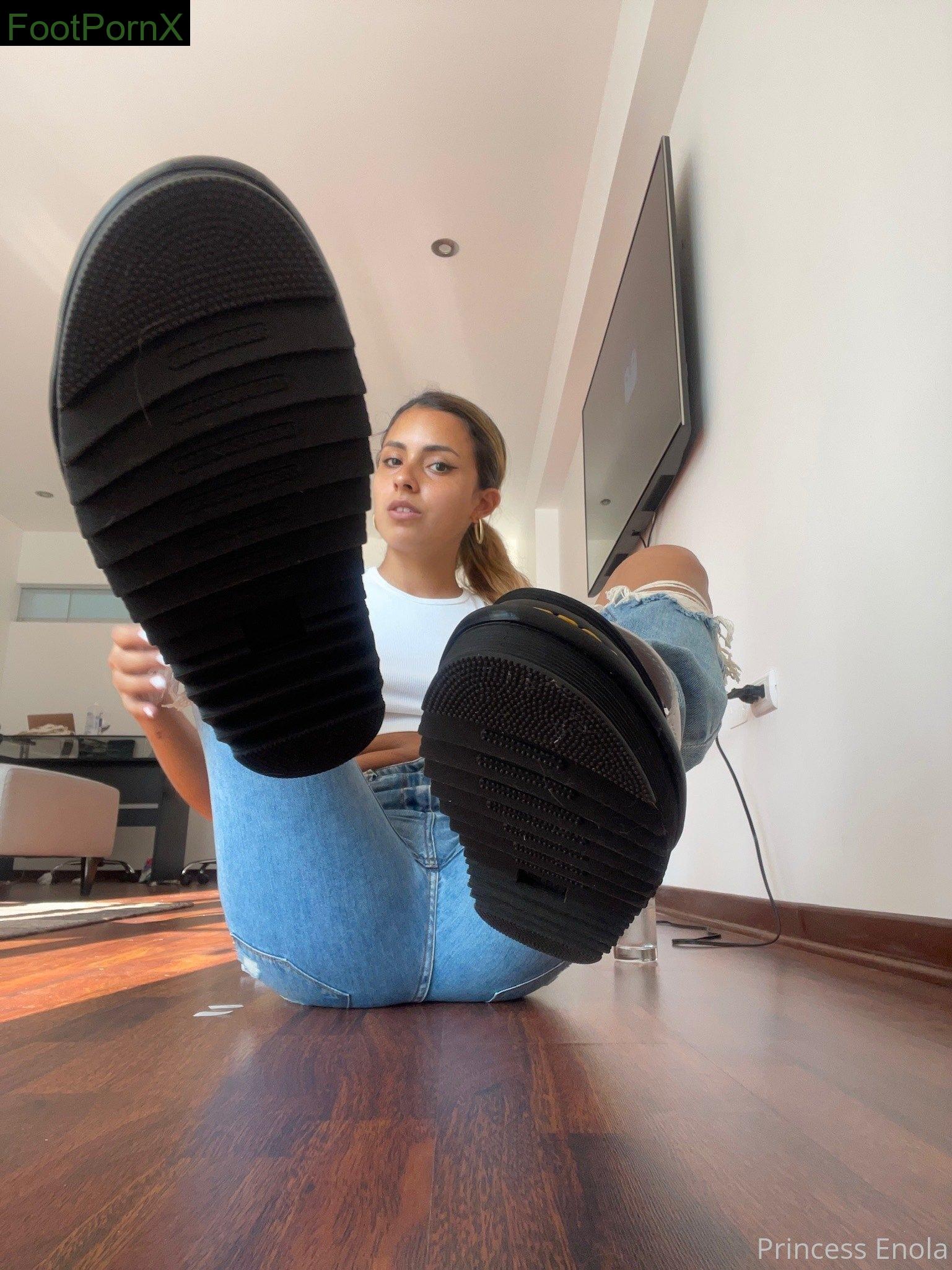 princess_enola feet photo 15