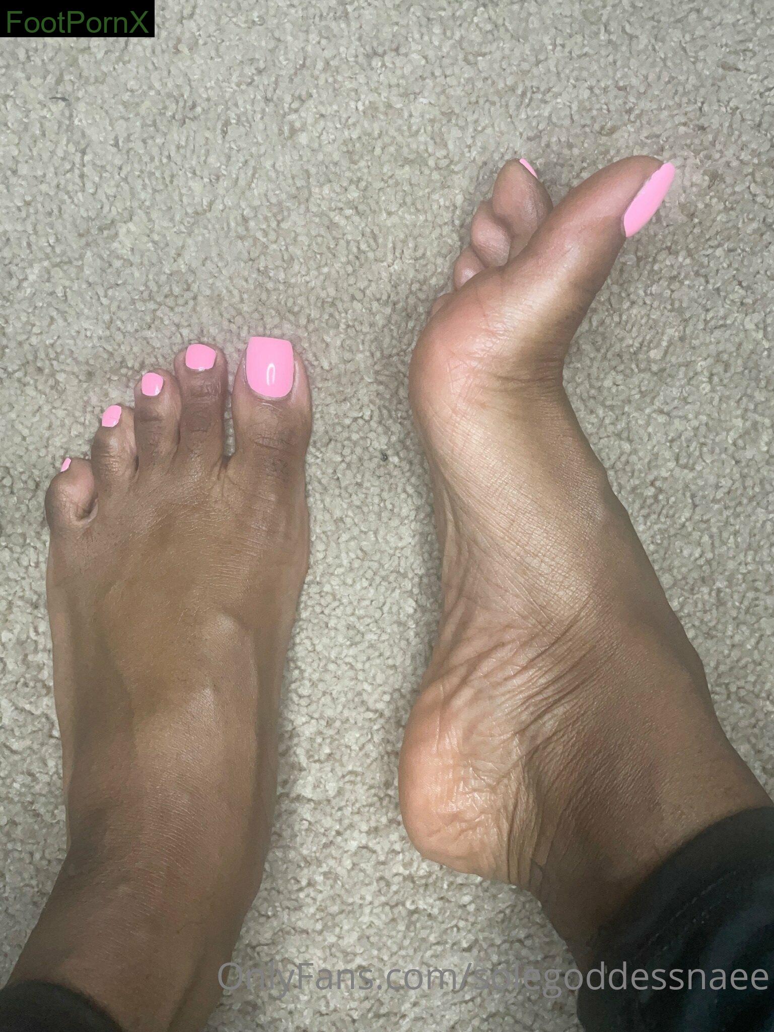 solegoddessnaee