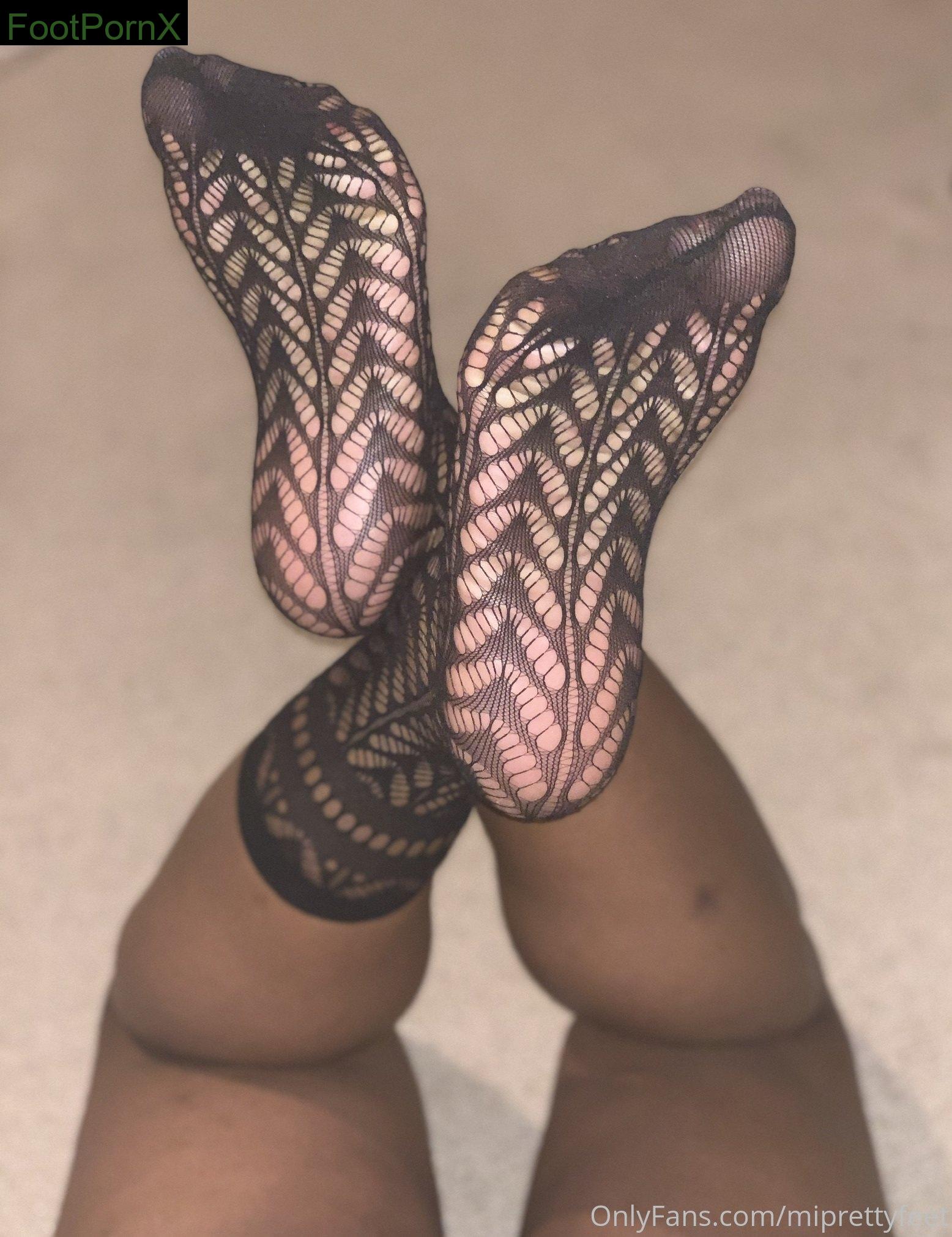 miprettyfeet feet photo 23