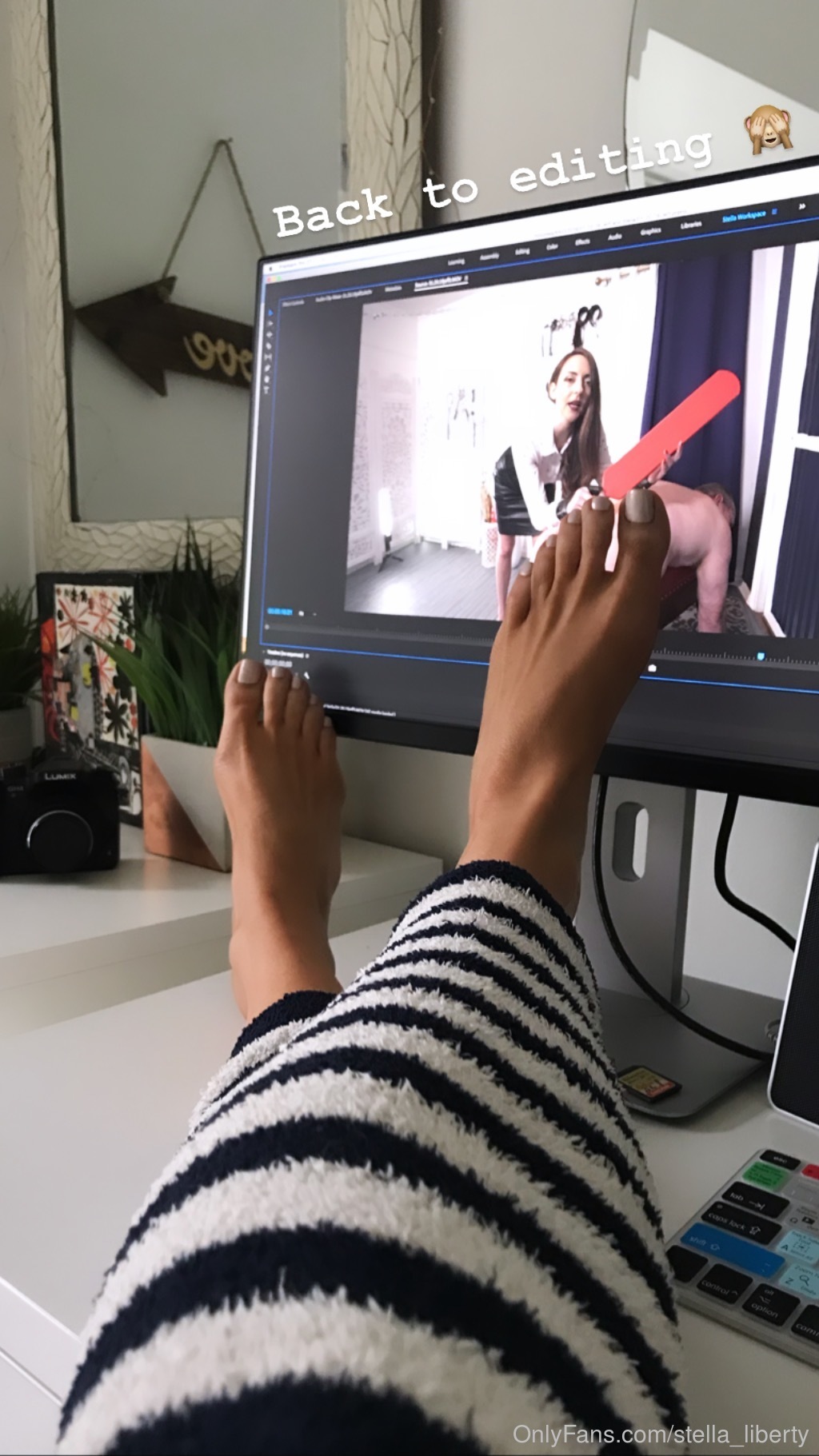 stella_liberty feet photo 10