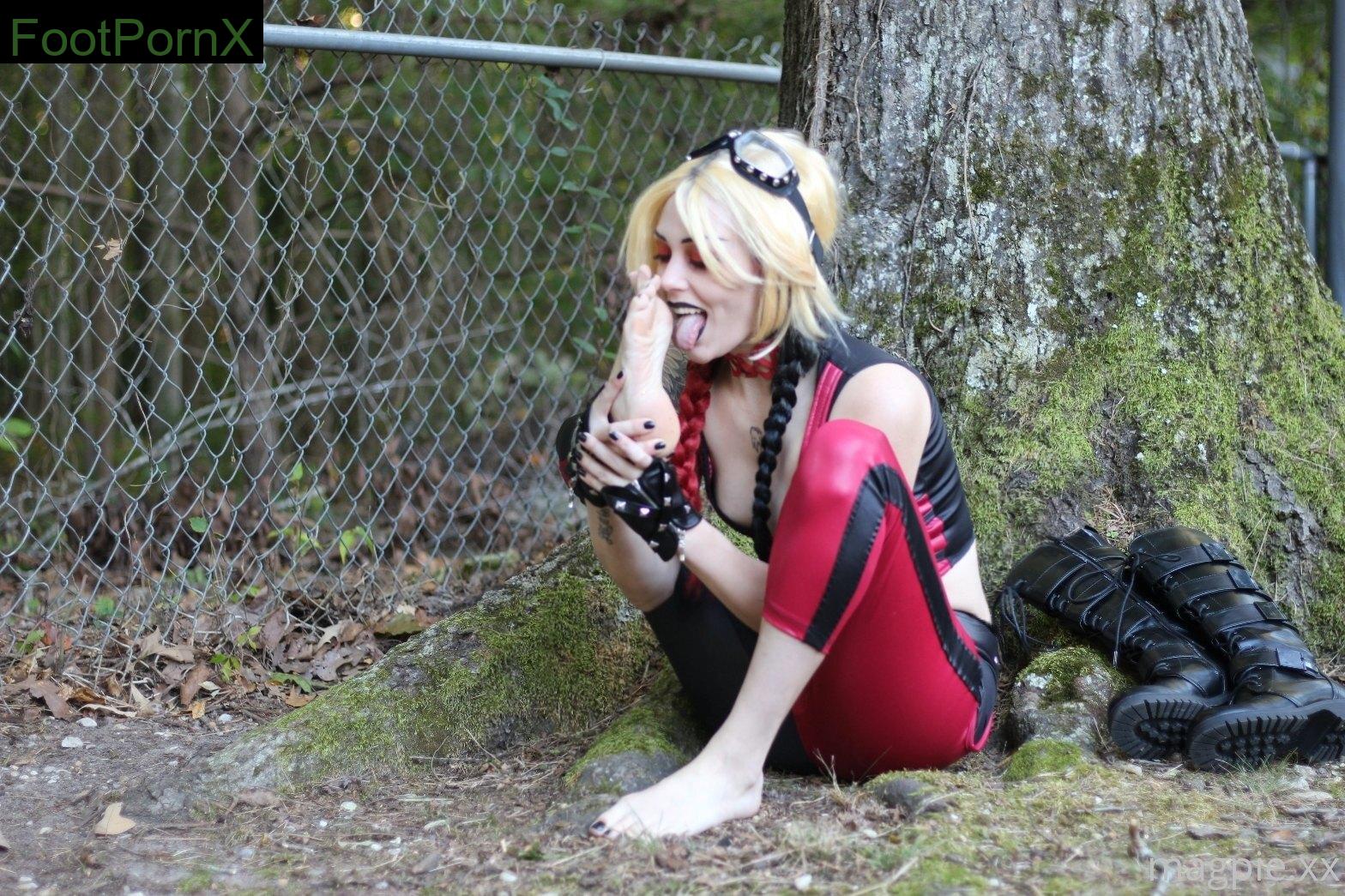 mythicmaggie feet photo 22