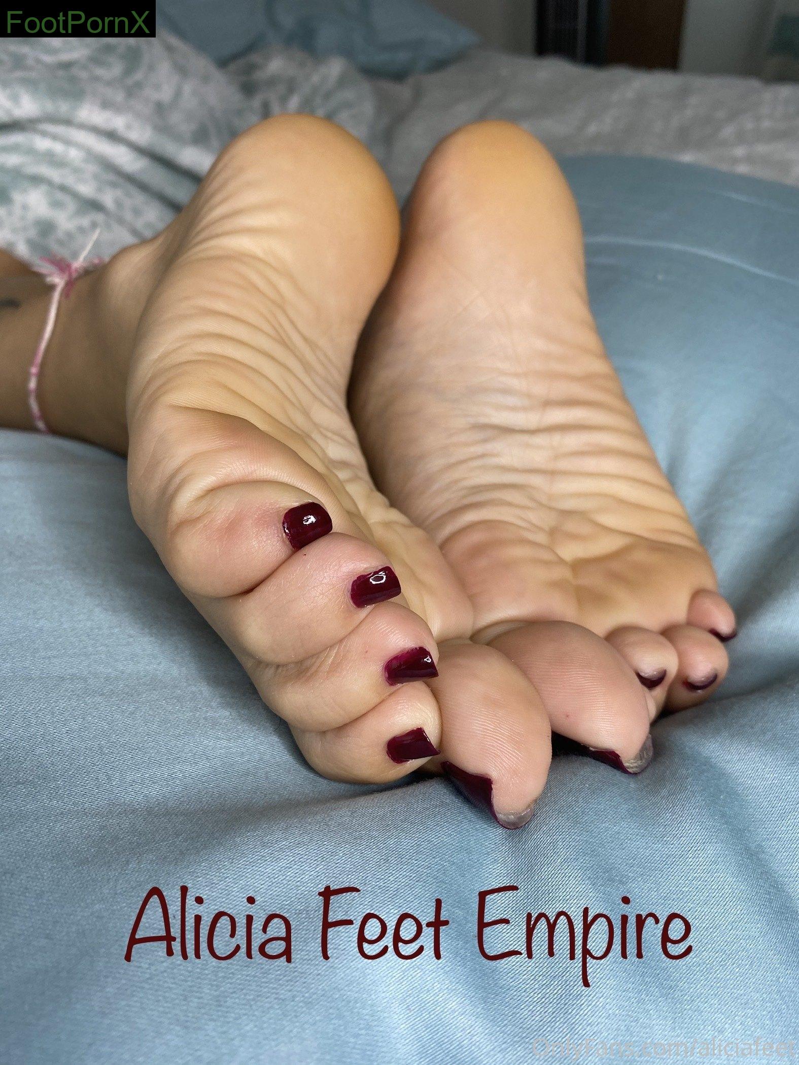 aliciafeet feet photo 19
