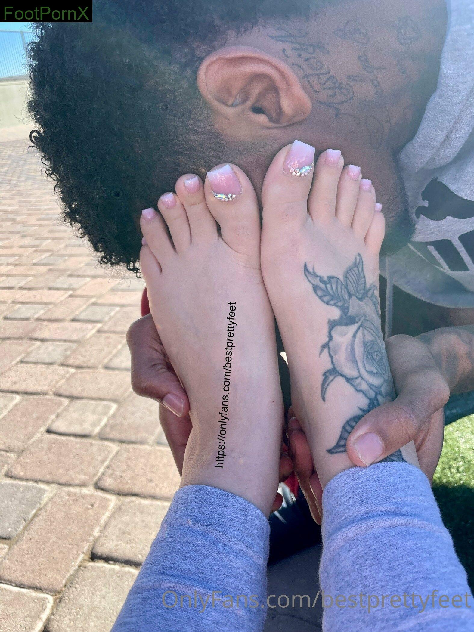 bestprettyfeet feet photo 8