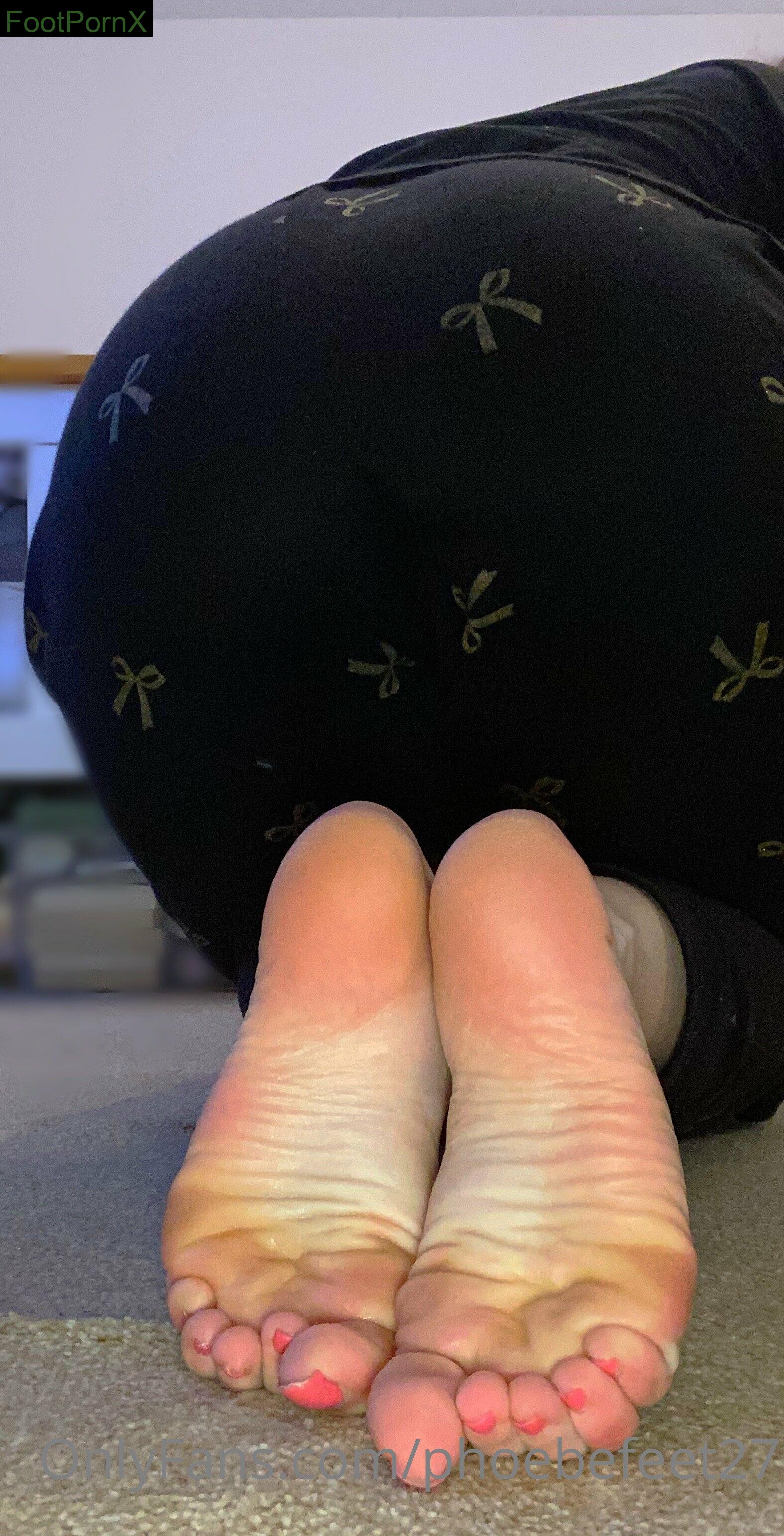 phoebefeet27 feet photo 23