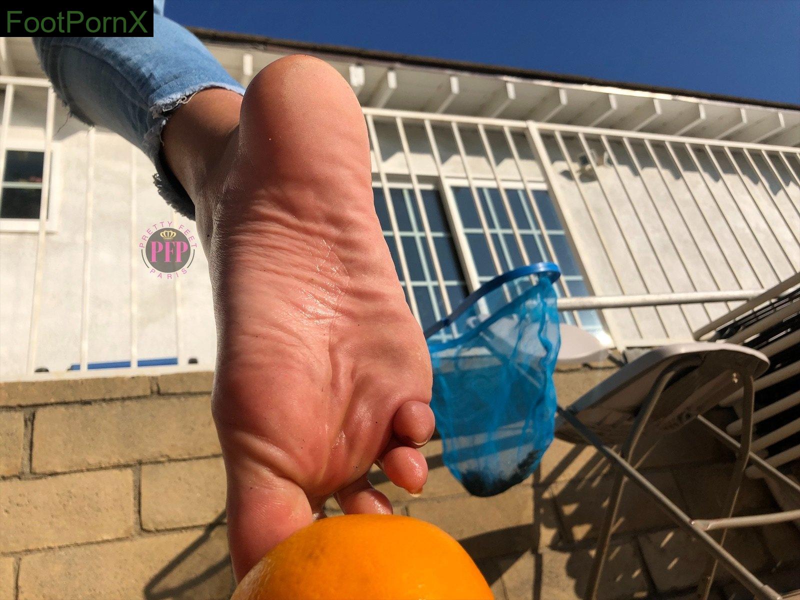PrettyFeetParis feet photo 10