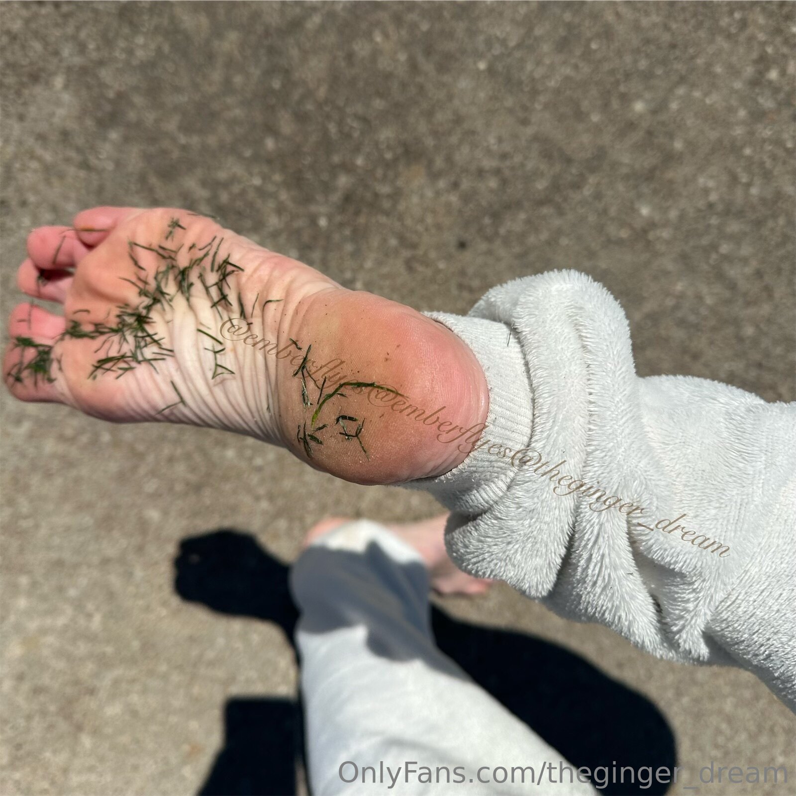 theginger_dream feet photo 5