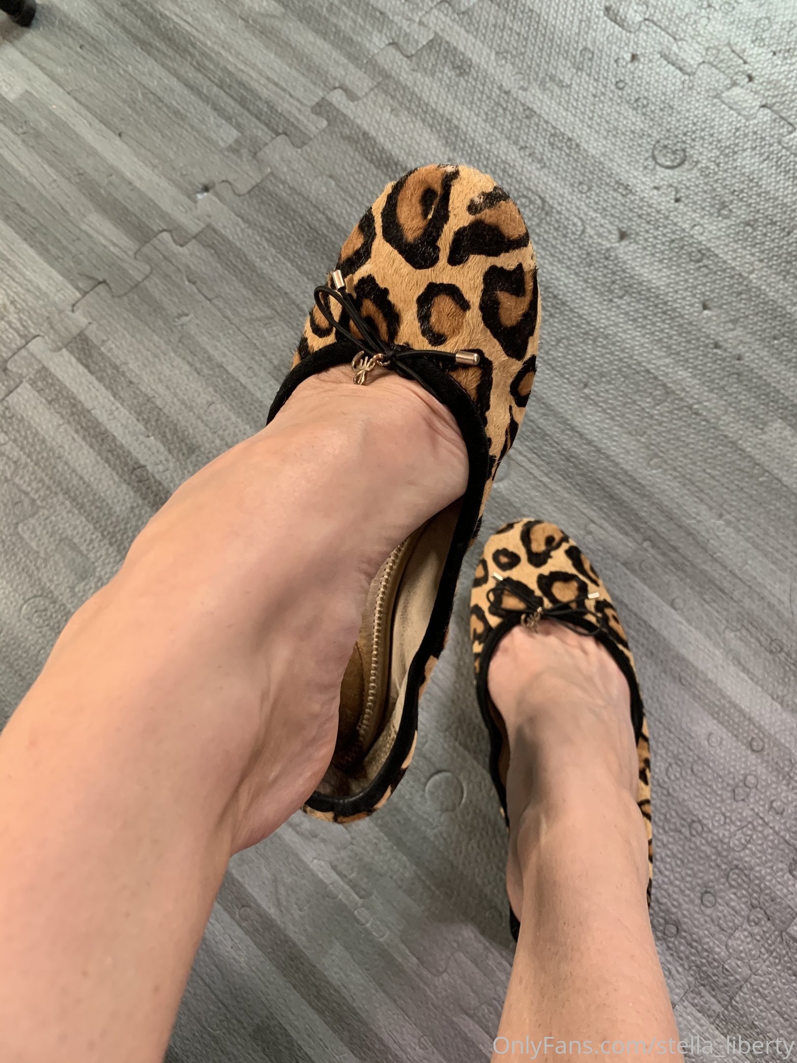 stella_liberty feet photo 12
