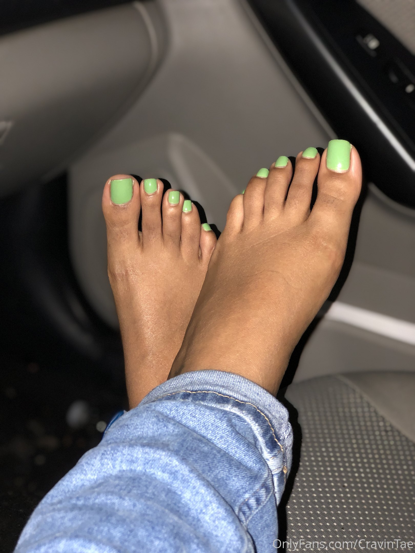 cravintae feet photo 6